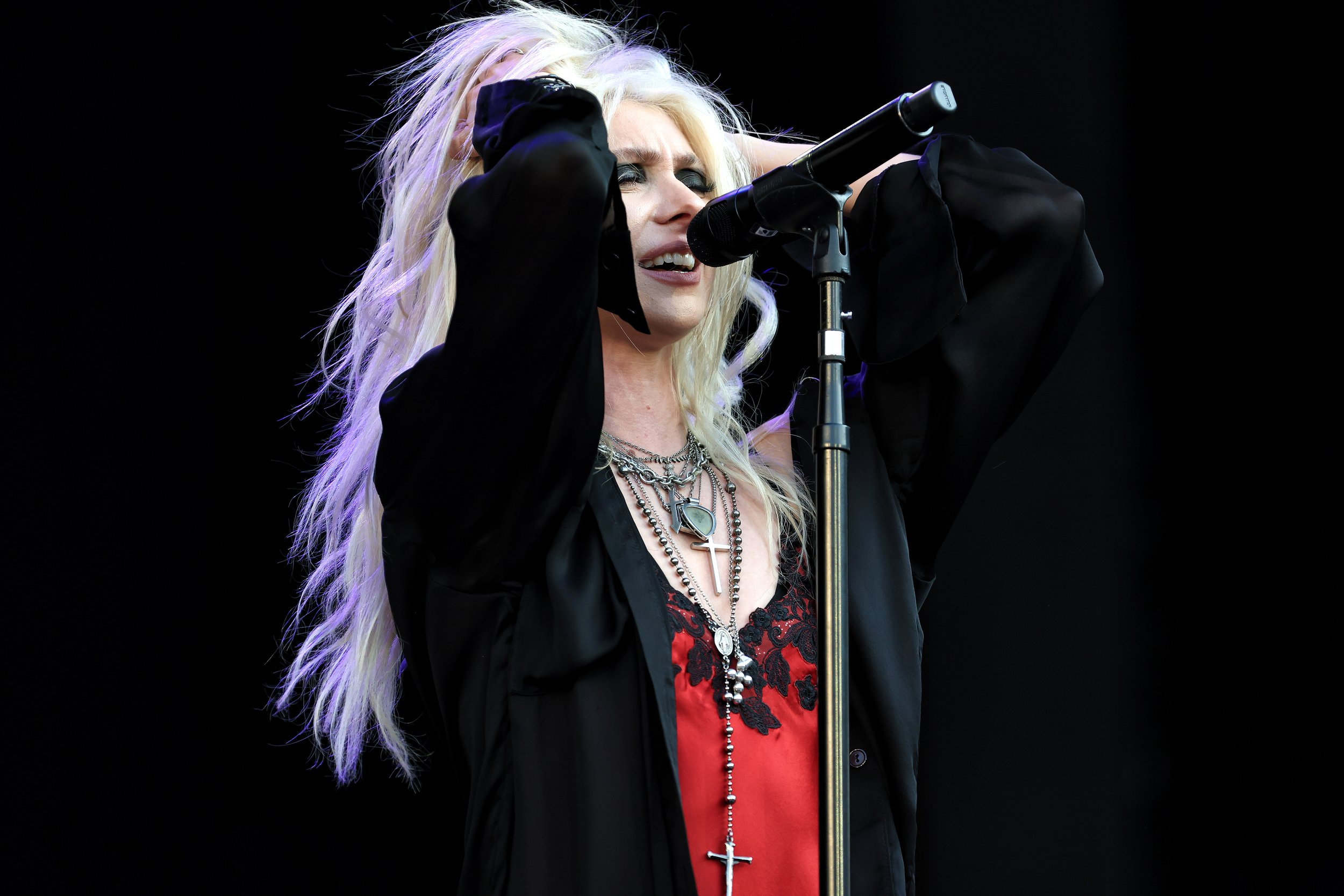 theprettyreckless-camprandall-7-19-26-3.jpg