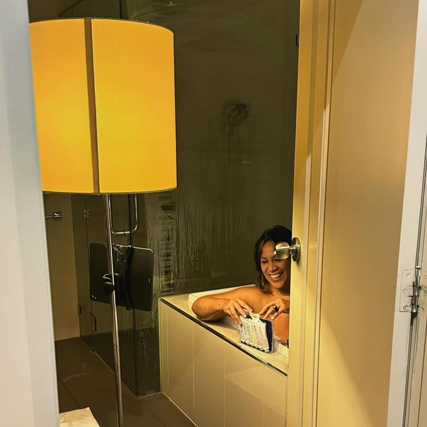 We arrived in Mt Gambier !! @gij_official 

#Repost @leerogers12
・・・
Ceberano #touring101 
Relocate hotel lamp shade to bathroom 🛁
Mount iPad clip onto pole.
Fill bath with hot water &amp; slip in.
Put face mask.
Watch period movie or series such as