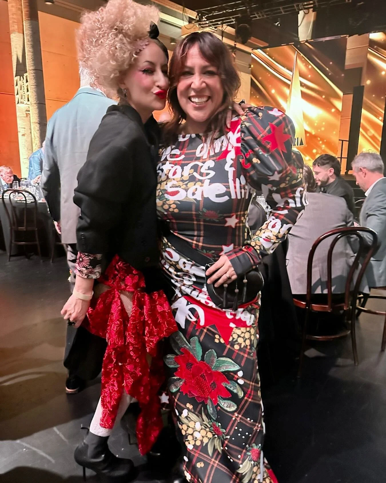 A love letter to my key collaborator @the.official.saint.stella.m for helping me make this westwoodesque frock replete with tartan and rockstars. It was a dress that will make the memory of my night as inductee at @aria_official hall of fame Fully co
