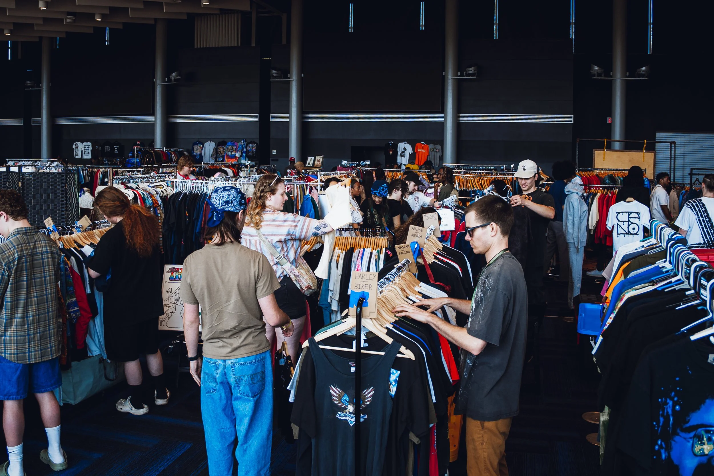 SWAPMEET 3_30-064.JPEG