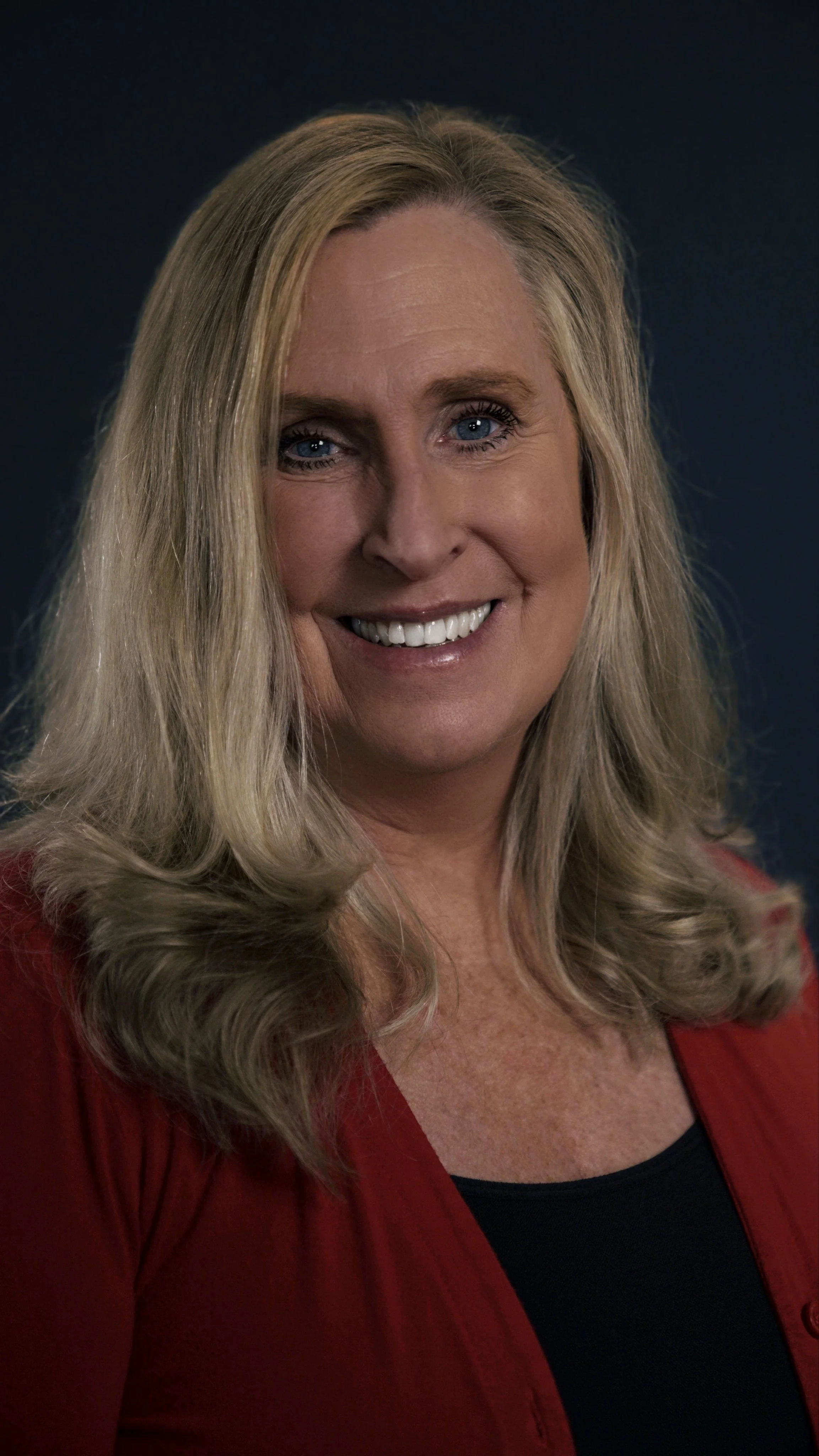 Stephenie Cooper Headshot.jpeg