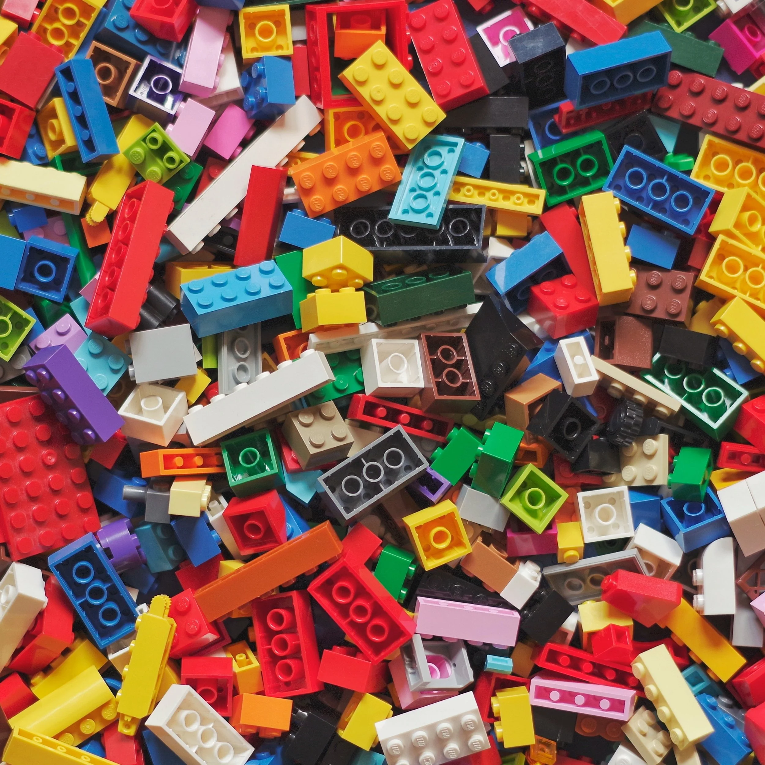 xavi-cabrera-kn-UmDZQDjM-unsplash_crop.jpg