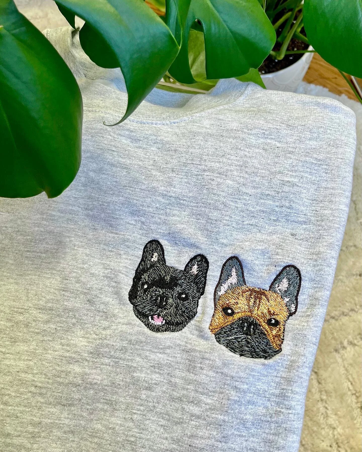 Have more than one pet? No problem, we can do multiple faces on the same sweater! 👯&zwj;♀️🤗🍃