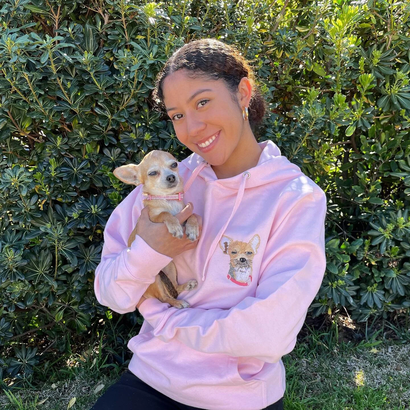 Not a crewneck person? We offer a hoodie version in all the same colors!! 🎨🐾