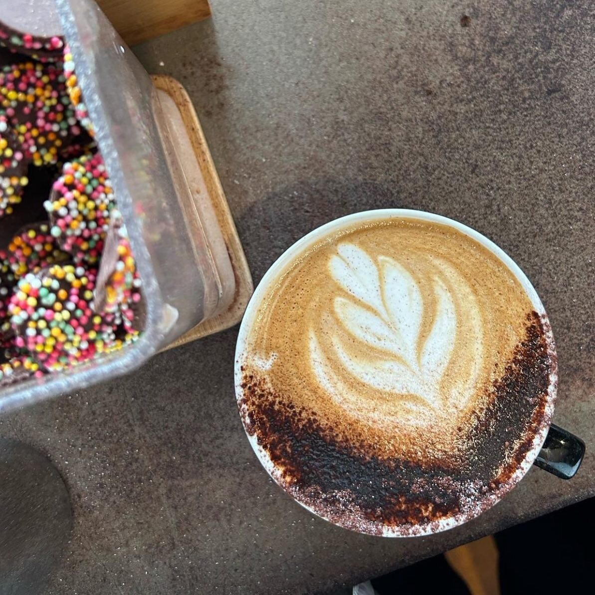 Pouring our way into the weekend 🤤 #goodbean
📸: @goodbeanmooloolaba