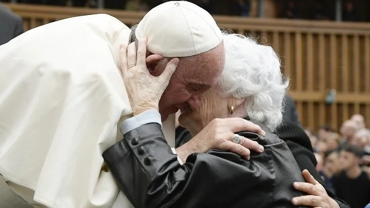 El mensaje del Papa Francisco para la Jornada Mundial de los Abuelos y Ancianos: “En la vejez no me abandones”