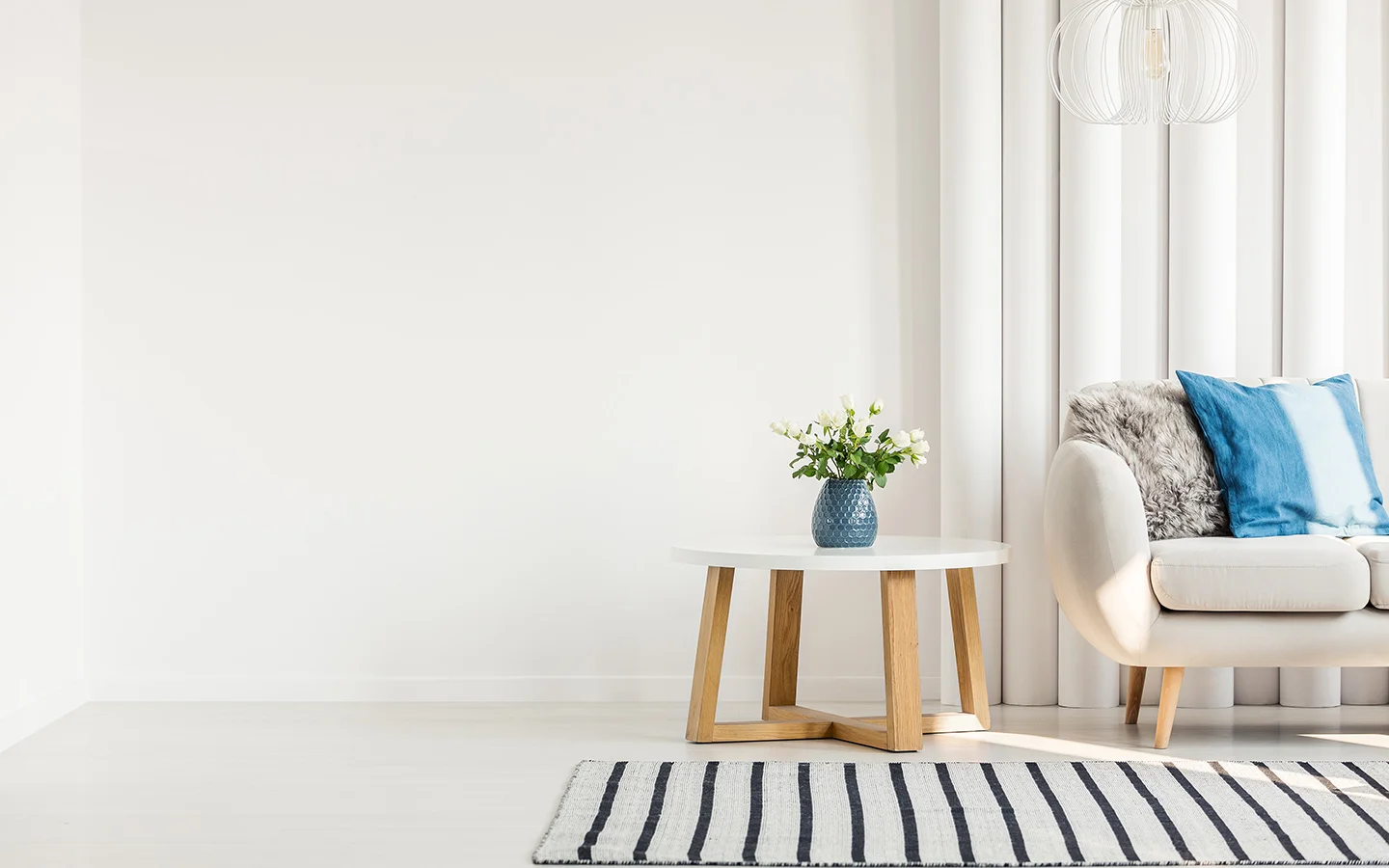 Six summer-flavoured home staging tips