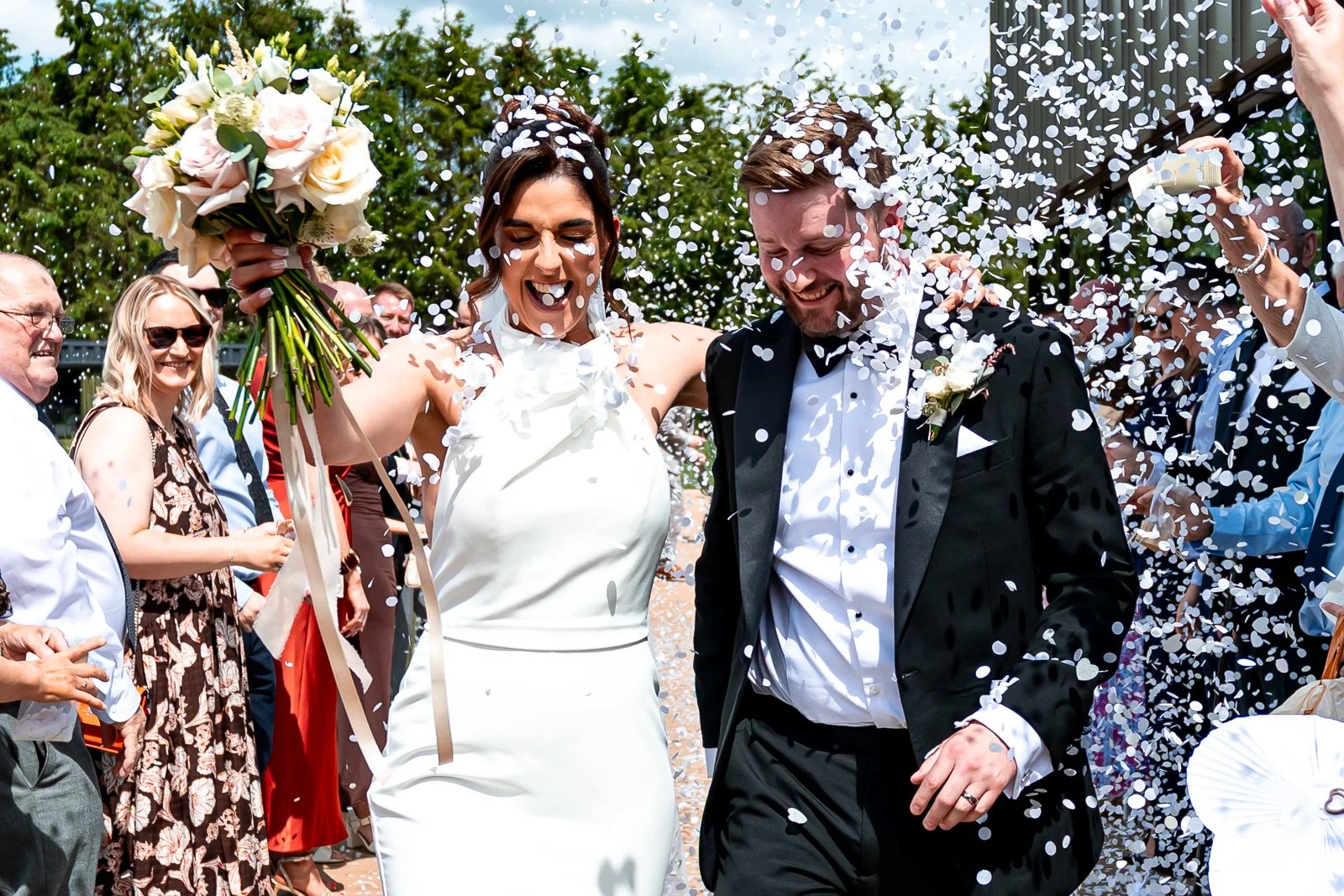 Confetti-at-whistle-barns-wedding-venue-derbyshire