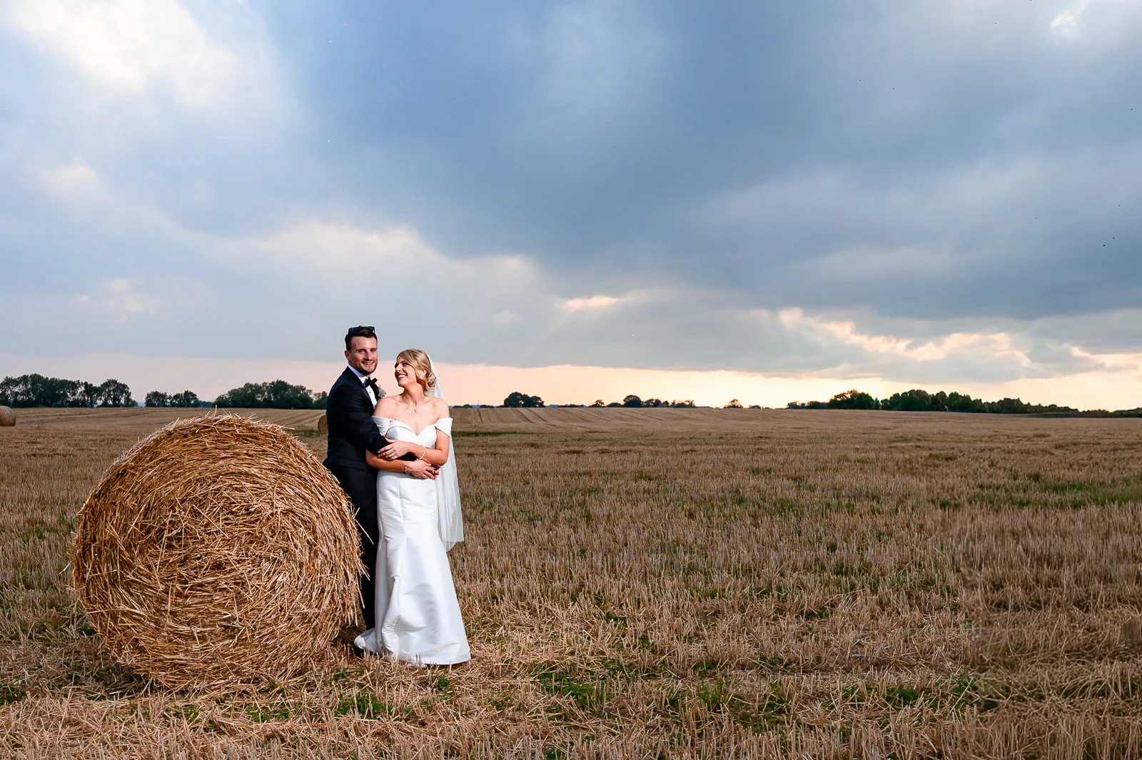 castle-farm-barn-wedding