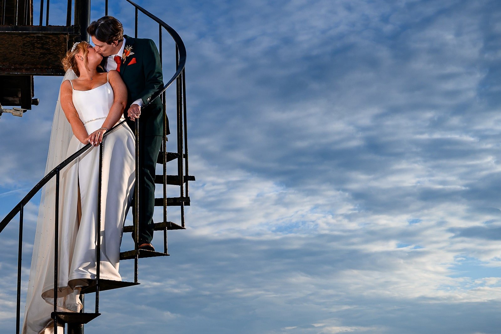 derby-wedding-photographer-at-donnington-park-farm-wedding-venue