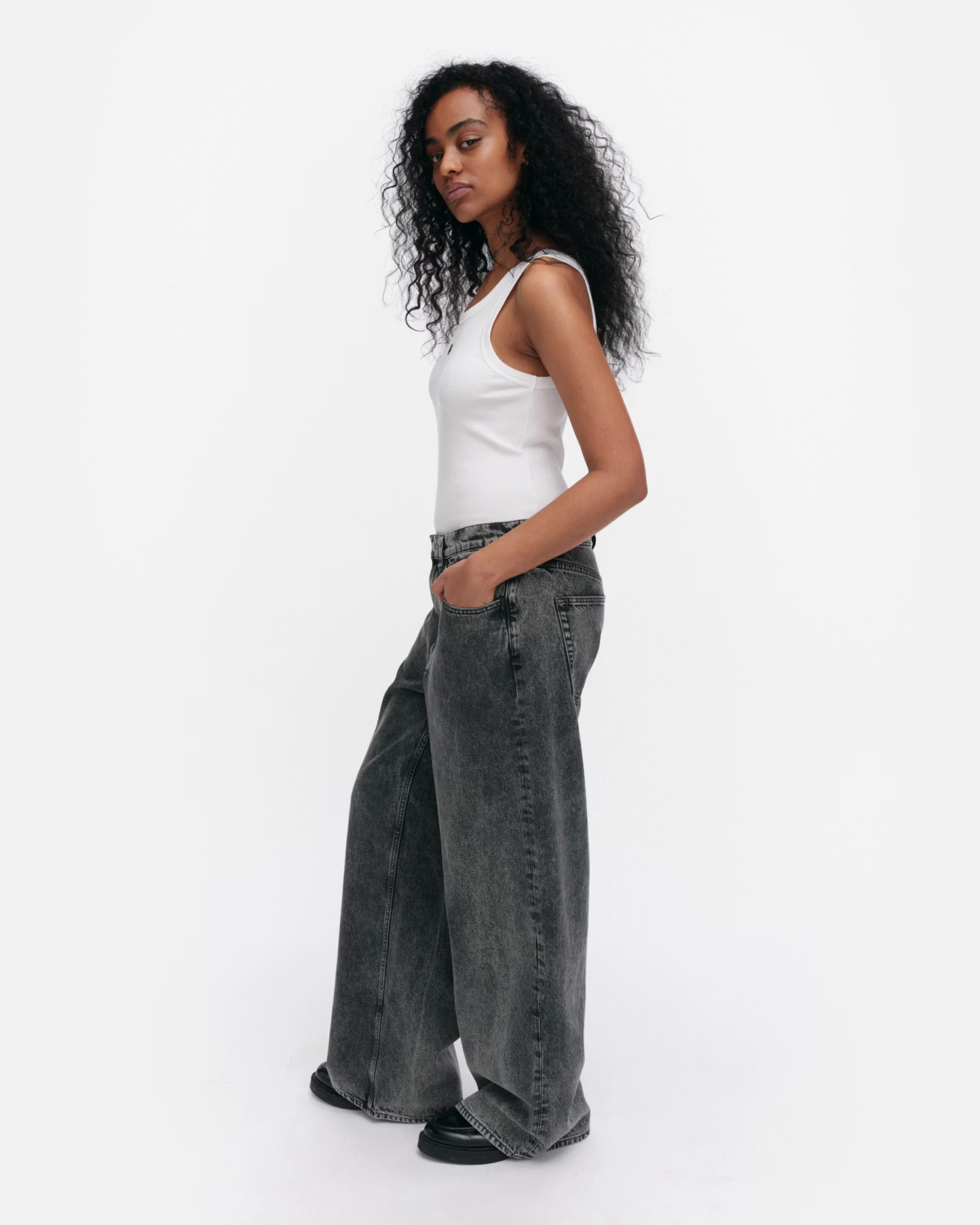 9f4dc944905ef14d5f185b57c1769f57ec3c05bd-2400x3000 copy.jpg copy.png