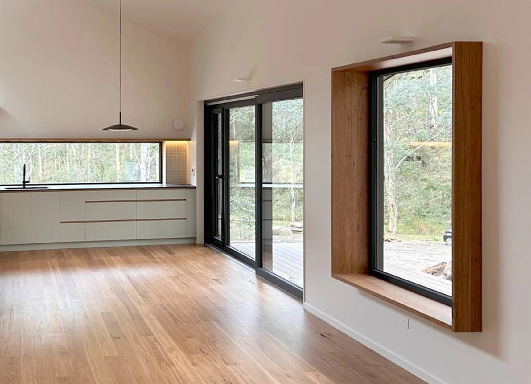 04_Living and Dining, Anderson Architecture.jpg