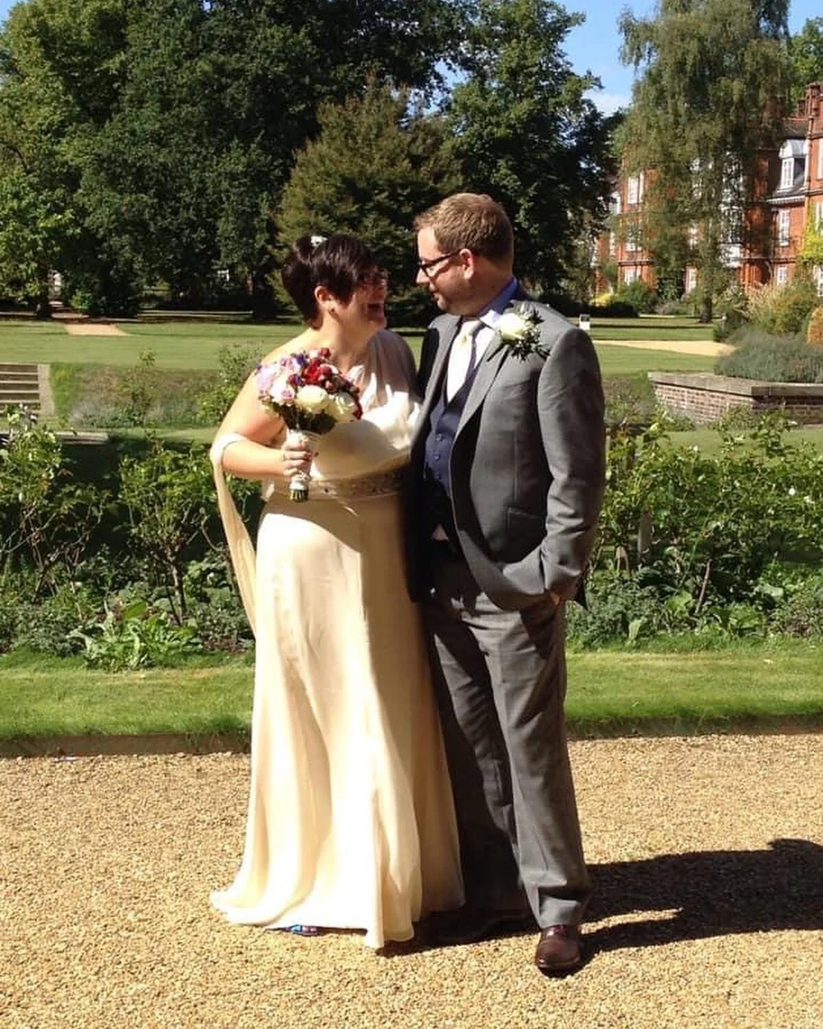 10 years today 💜 

Lots adventures, some up&rsquo;s, some downs, a plague, a beautiful tiny human and 2 fur babies - here&rsquo;s to the next ten 🥂 xx