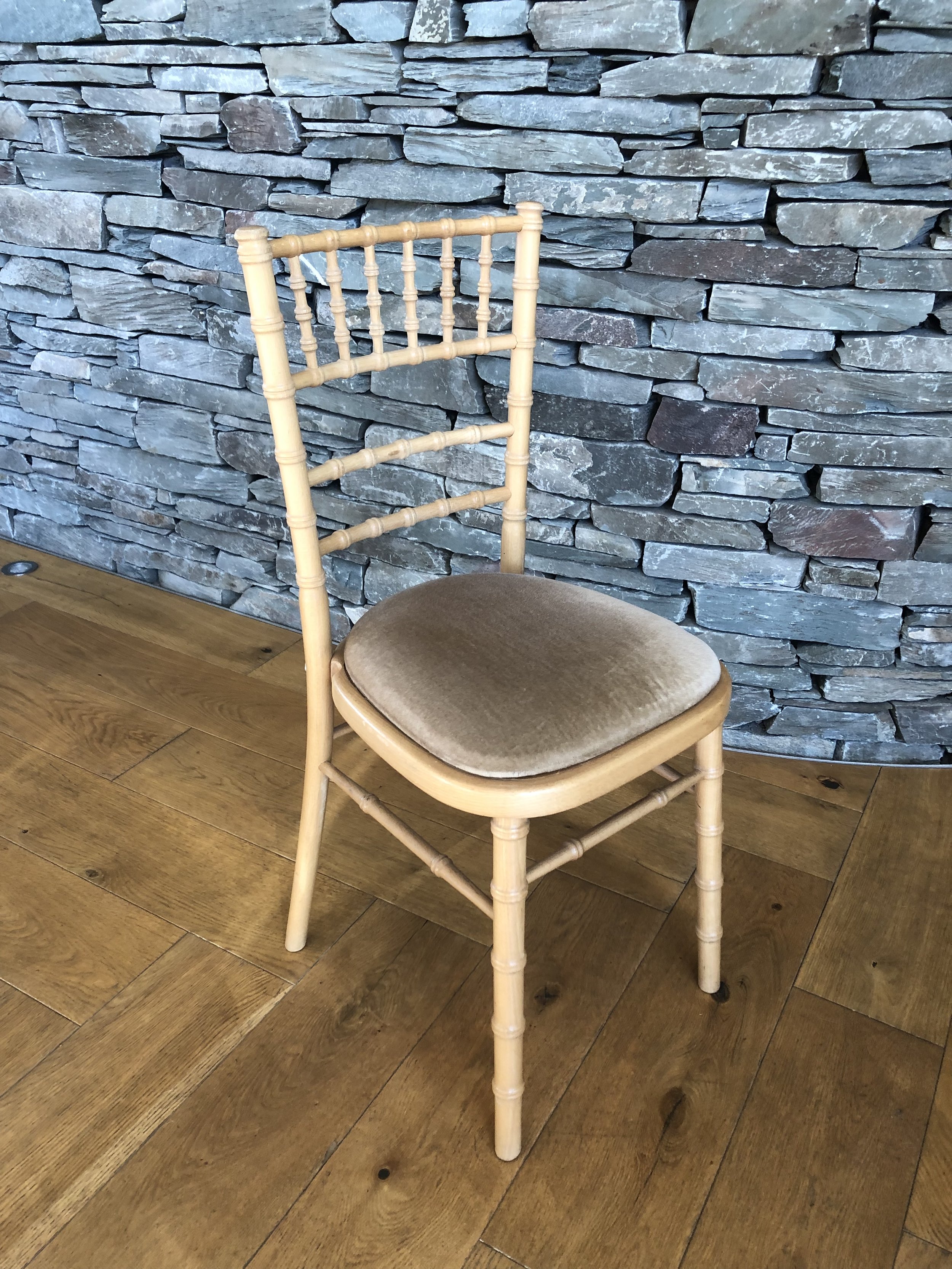 chiavari chair.jpeg