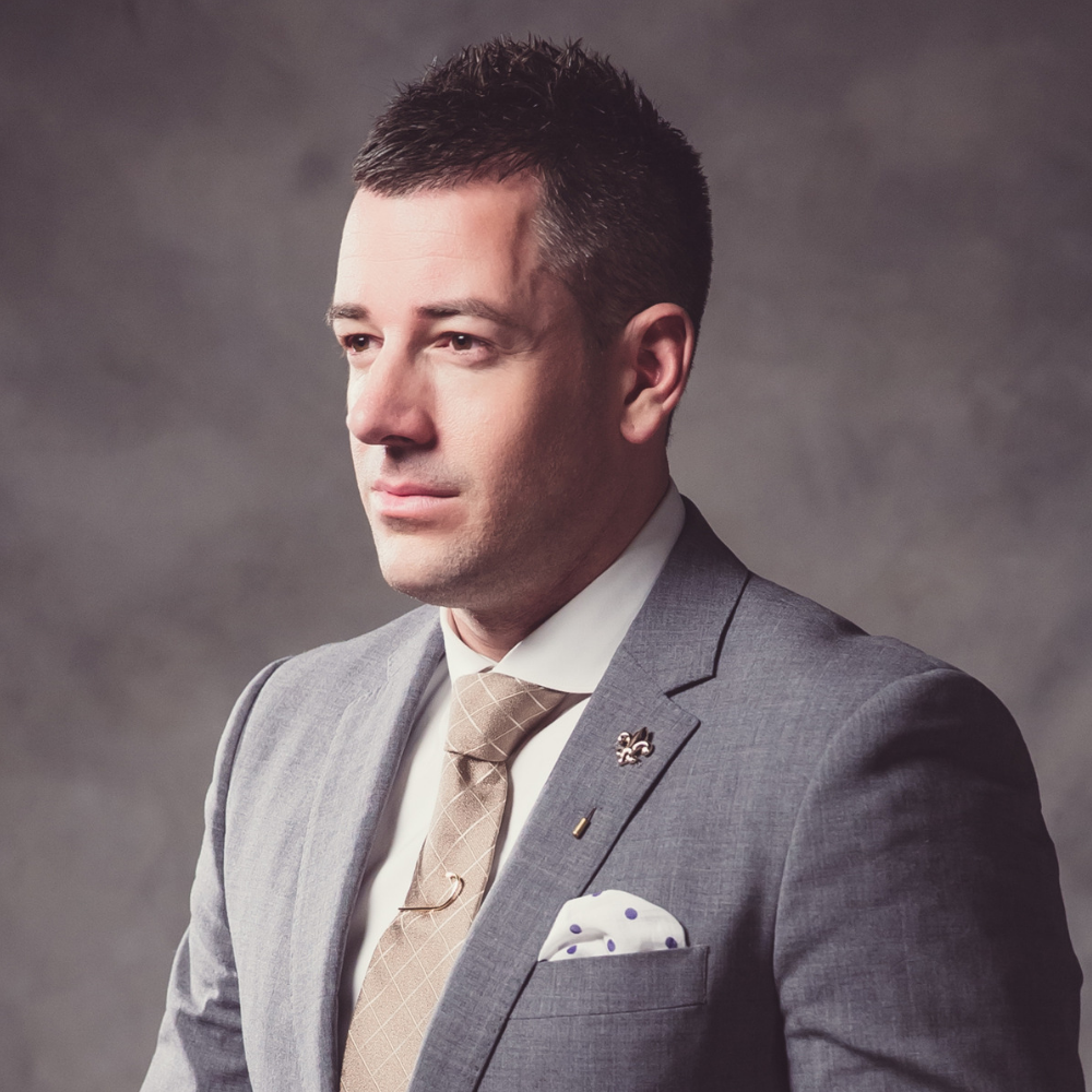 Daniel Tolson - International Business Coach - Author .png