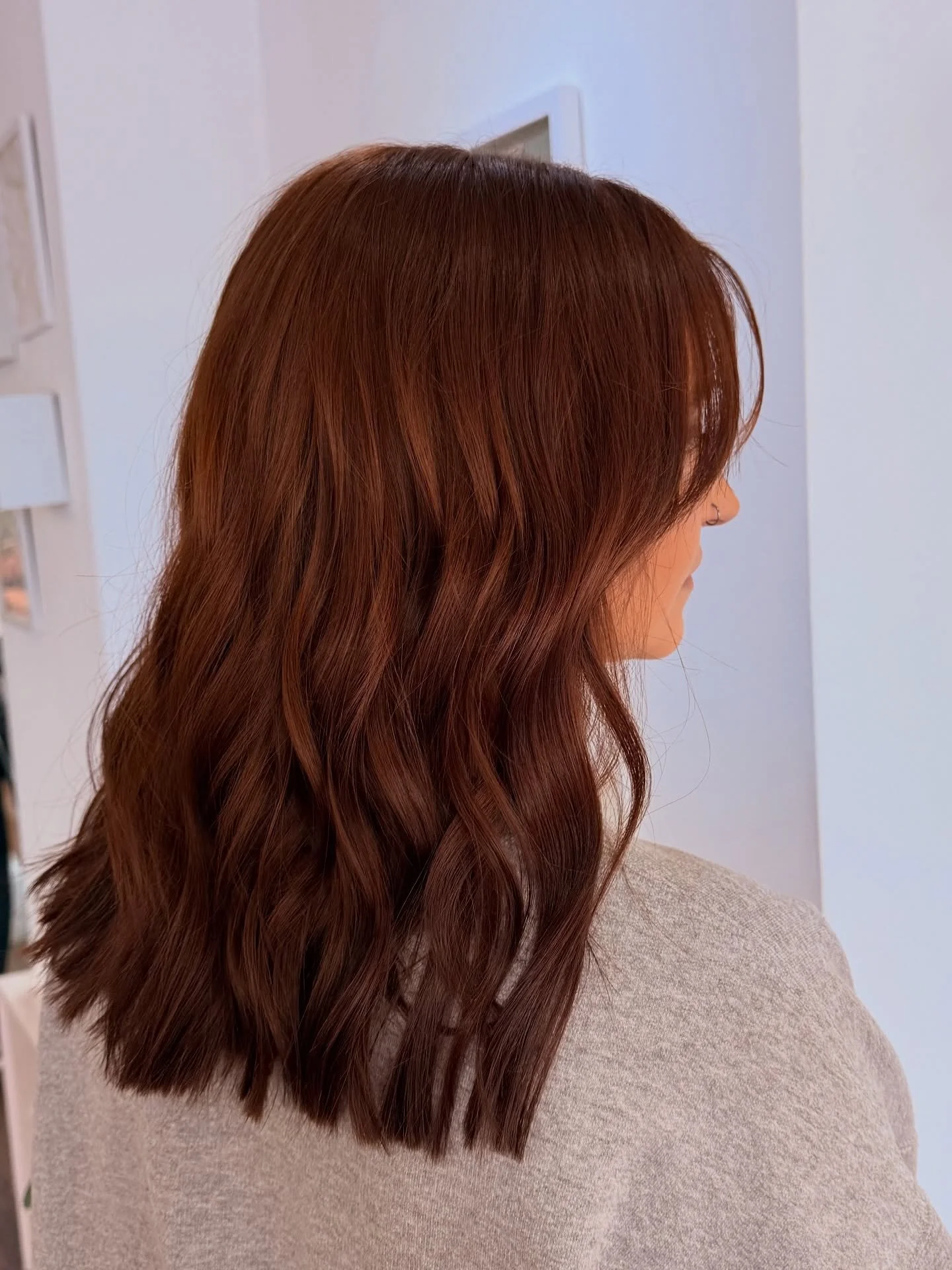 No tricks, just treats ✨💇&zwj;♀️
Swipe to see this hair-raising transformation 🎃

Colour by @alicia_coiffurehairdressing &amp; Cut by @jamielee.coiffure 🫶🏼

What do you think&mdash;sweet or spooky good? 👻👇

#halloweenhair 
#hairtransformation 
