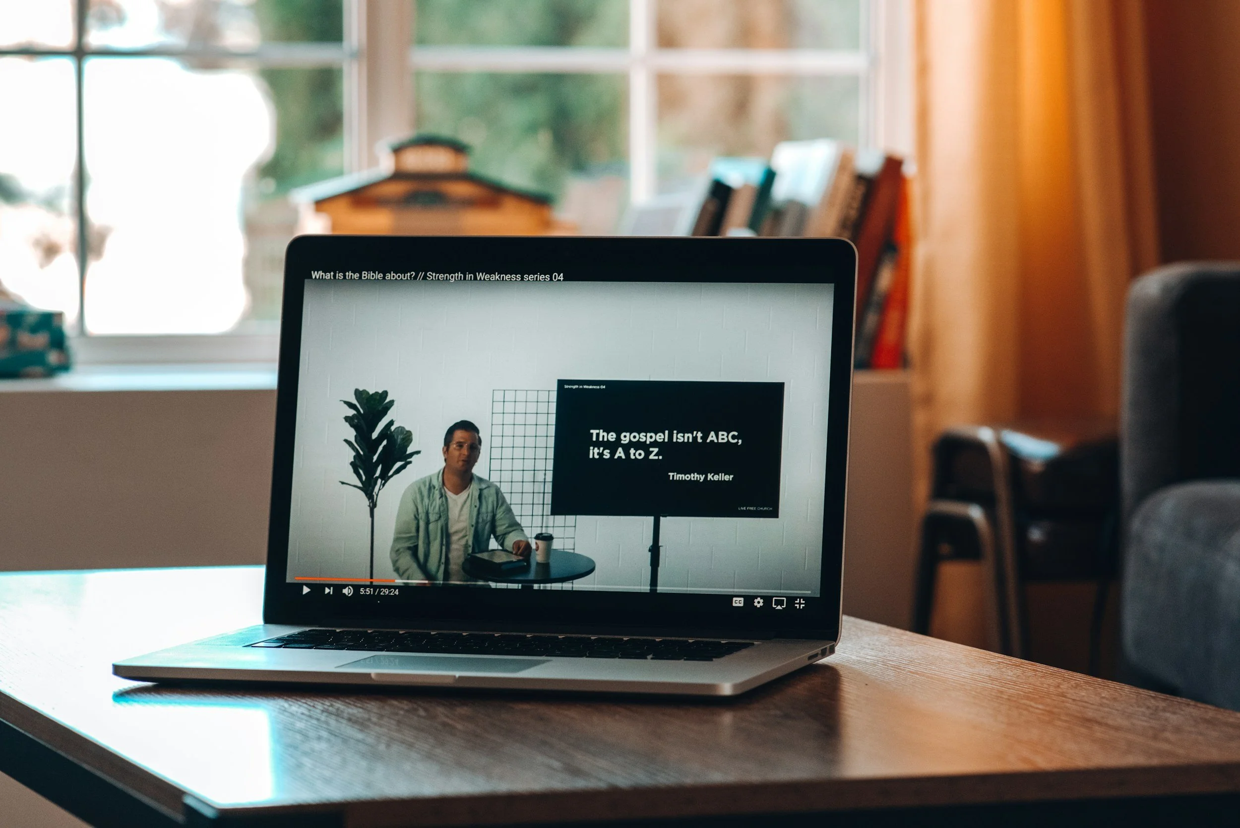 How to Run Webinars That Convert Attendees into Clients