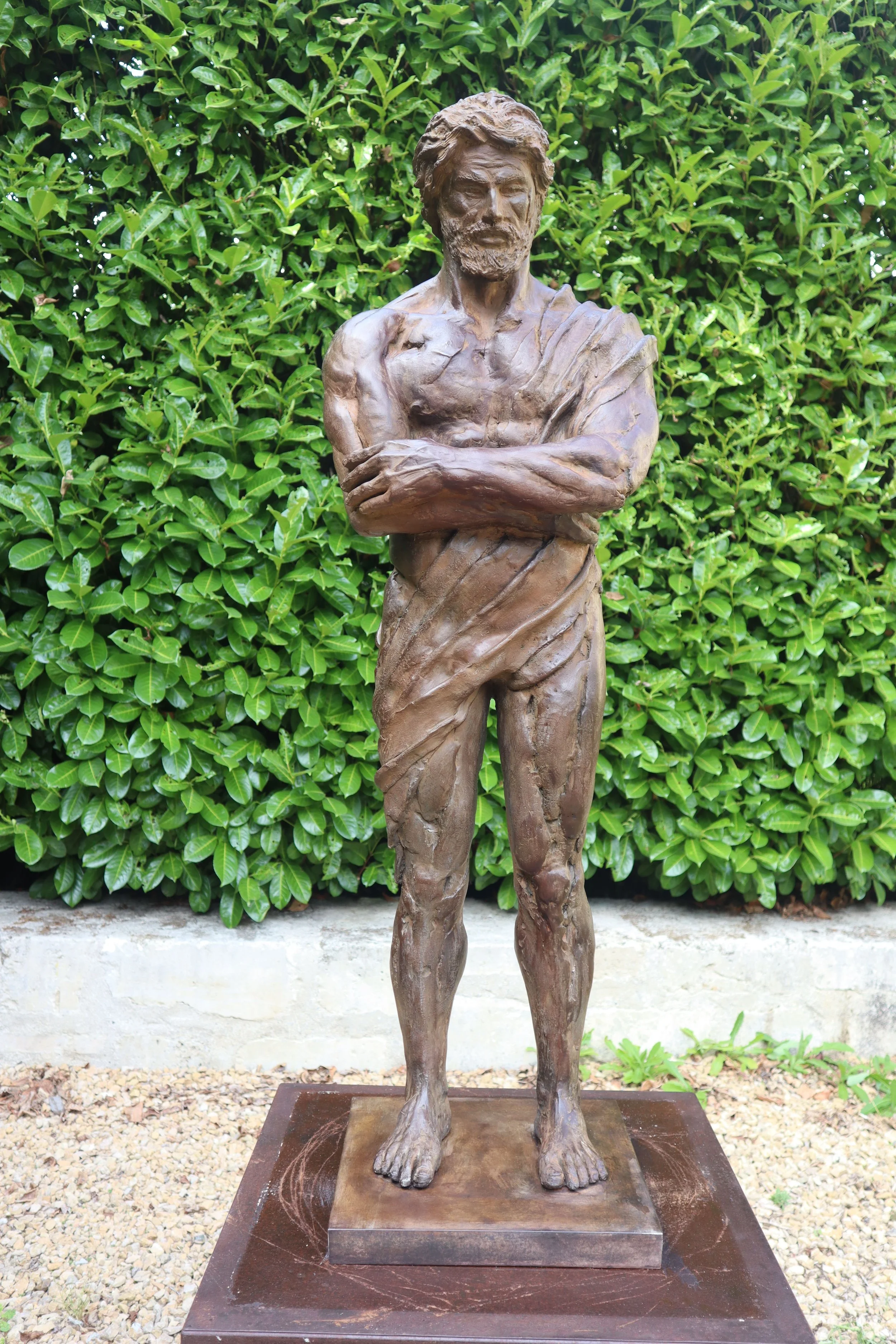 ZEUS (PORTANT UN REGARD SÉVÈRE SUR LES COMPORTEMENTS HUMAINS) 135x39x29cm 24000€.jpg