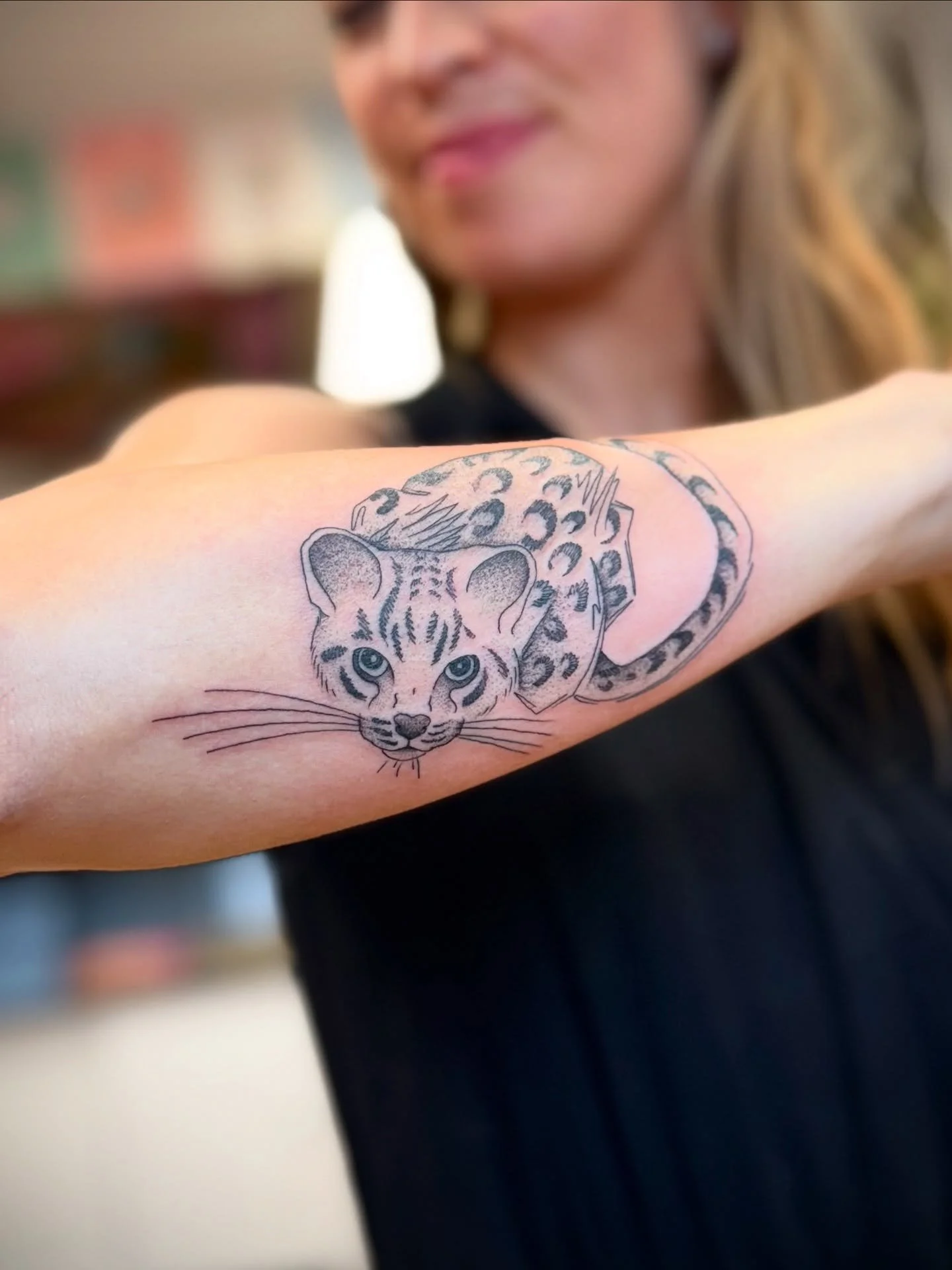 Small jaguar for Sarah. Thank you!
.
Bookings are always open! Checkout our new website and make your appointment right a way.
.
APPOINTMENTS ⋙ portofineline.com 
.
Send us your idea and let&rsquo;s talk about your project✨

_________________________