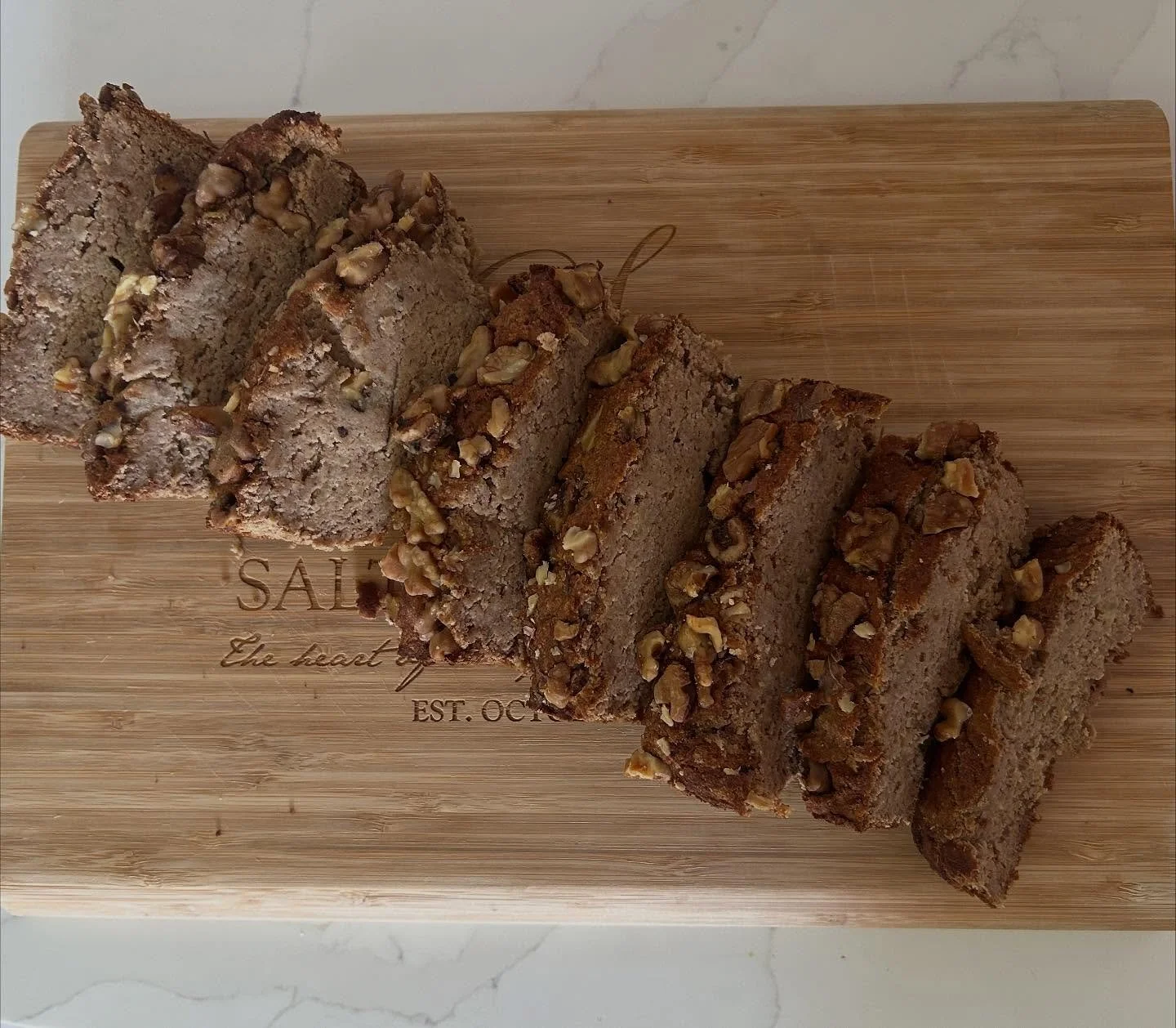 Let&rsquo;s Make Zucchini Bread!✨🍞 
You&rsquo;ll need (makes 8 servings)
* 1 cup almond flour
* 1/2 cup coconut flour
* 1 tsp baking soda
* 1/4 tsp sea salt
* 1/2 tsp cinnamon
* 1 tbsp ground flax seed
* 1 ripe mashed banana 
* 1/3 cup extra virgin 