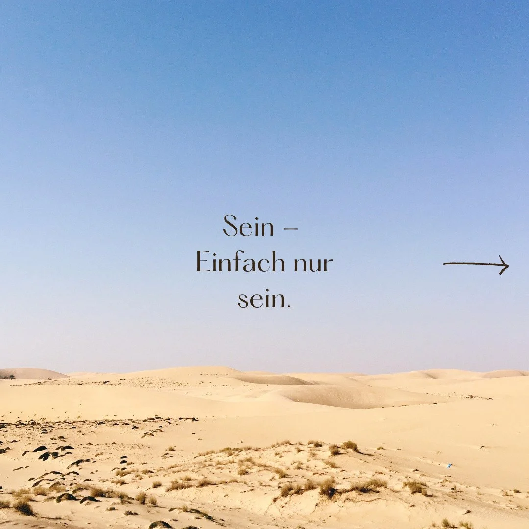 In manchen Momenten ist das Beste, was wir f&uuml;r uns tun k&ouml;nnen, im Moment zu sein. 
Was hilft dir im Hier und Jetzt zu sein? 🌳

Lass es mich gerne in den Kommentaren wissen. ☀

Viel Liebe,
Deine Anna

#hierundjetzt #immomentsein #einfachsei