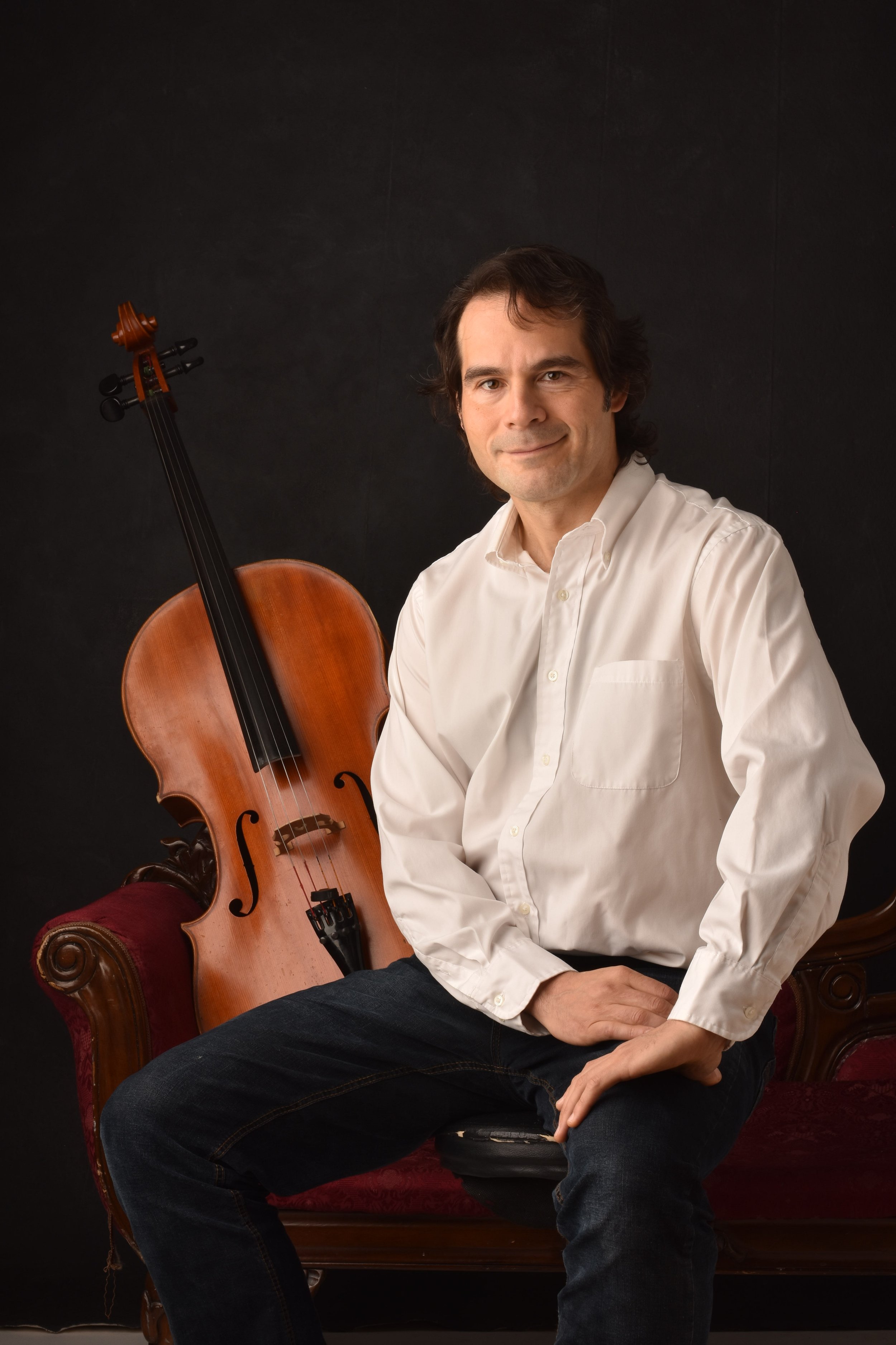 Head shot 2019 17.JPG