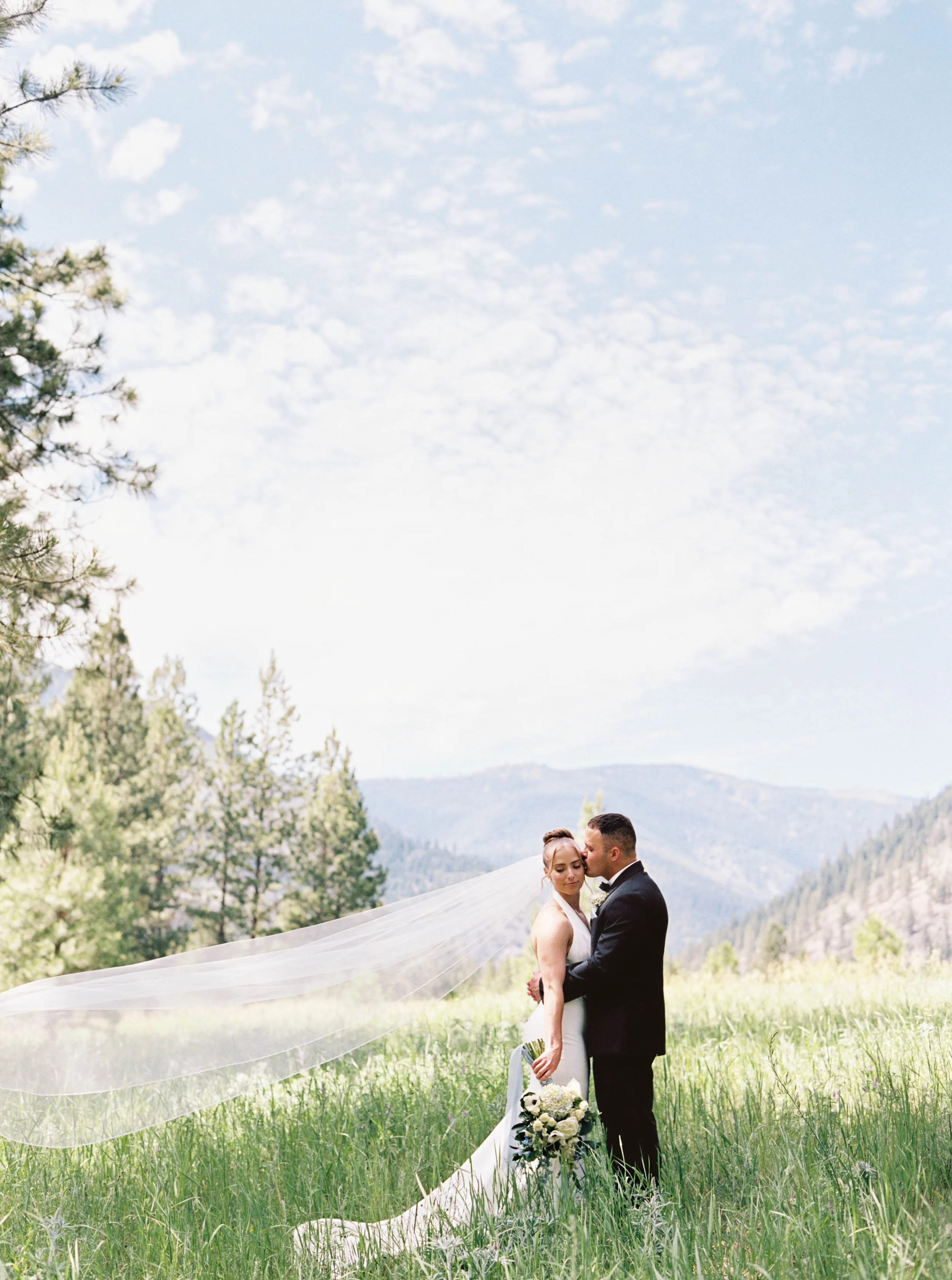 JessSlaterPhotography - Lemon Wedding FILM BLOG-40.jpg