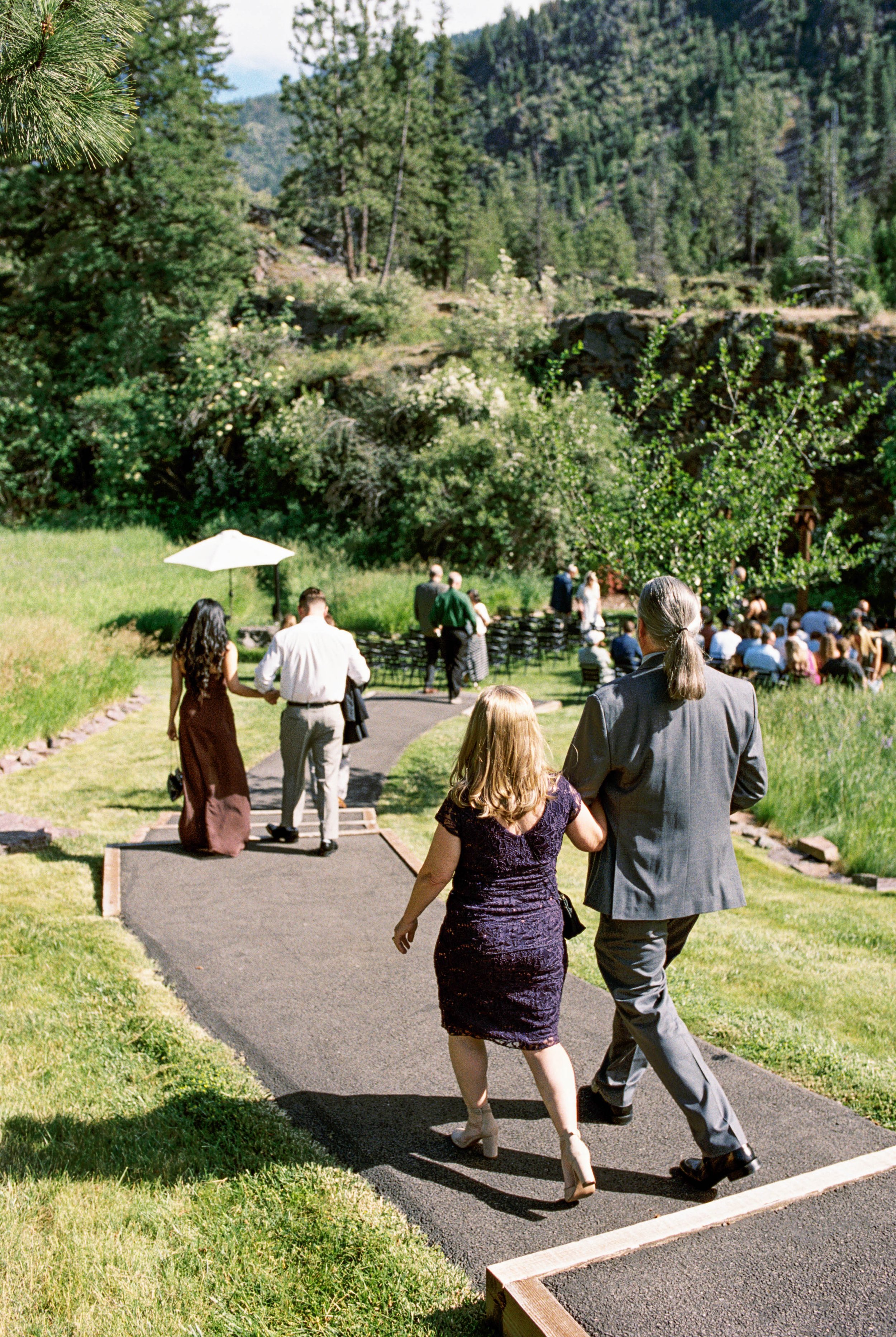 JessSlaterPhotography - Lemon Wedding FILM BLOG-33.jpg