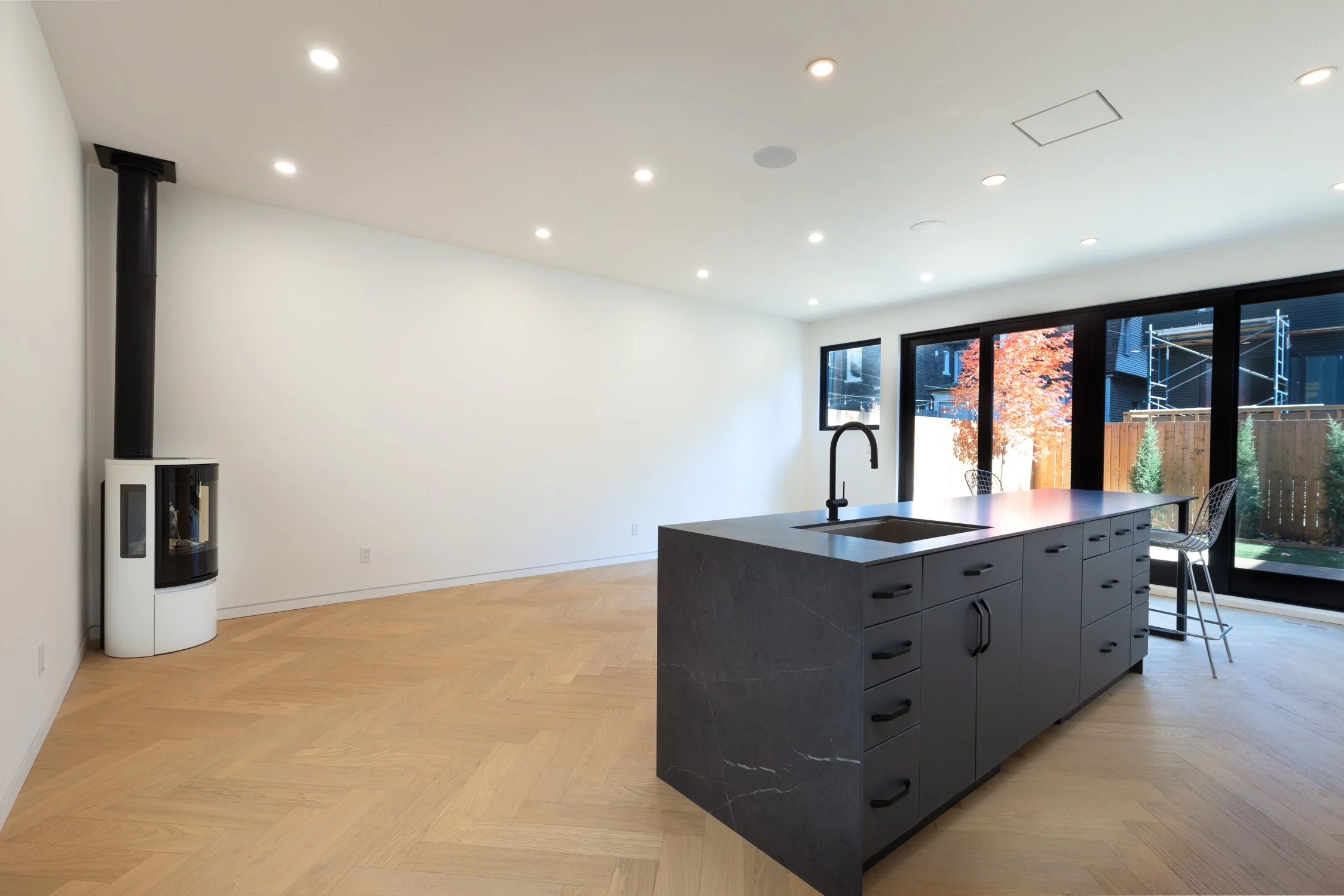 60 Jones ave - Greatroom 1.jpg