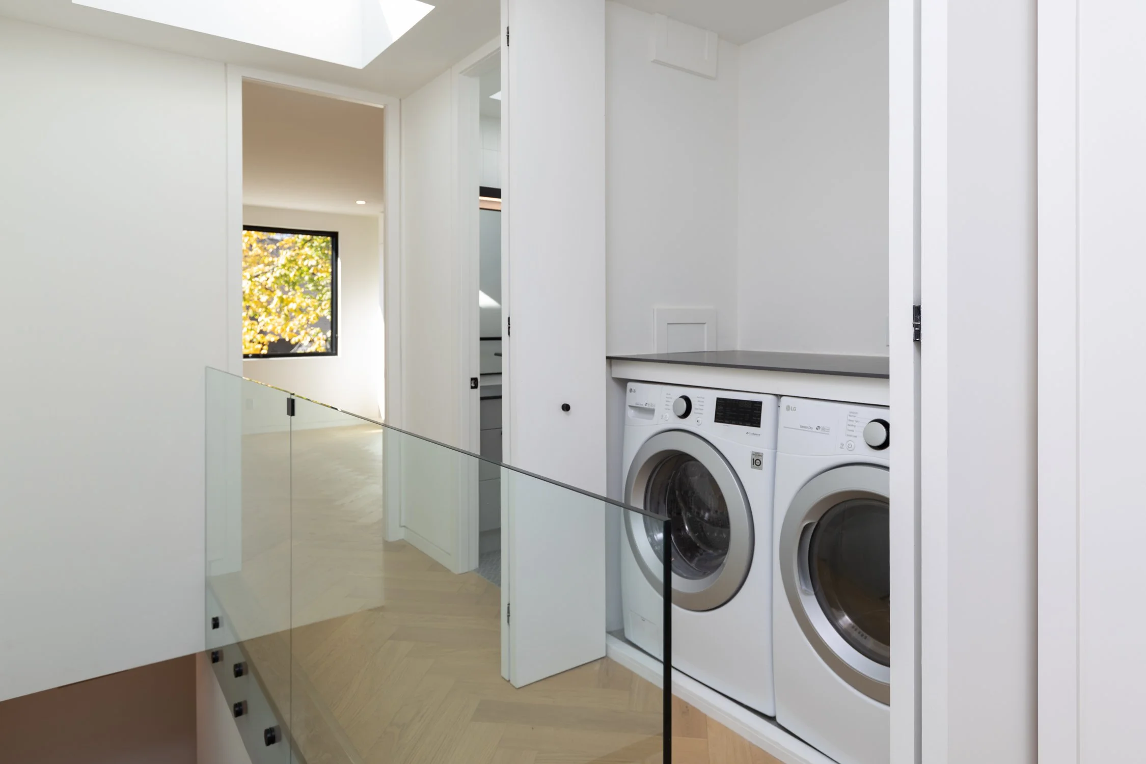 60 Jones ave - Laundry 1.jpg