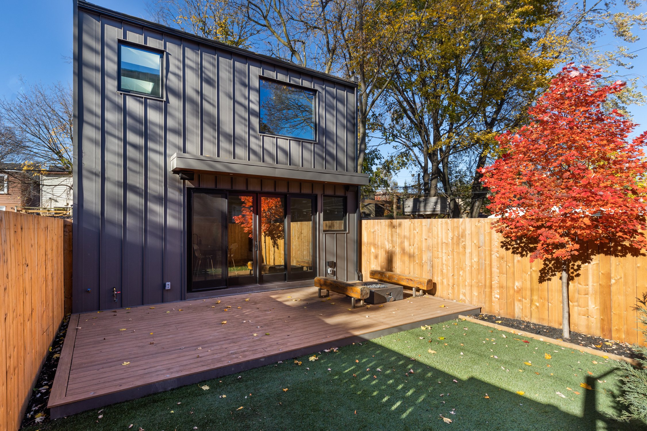 60 Jones ave - Backyard 1.jpg