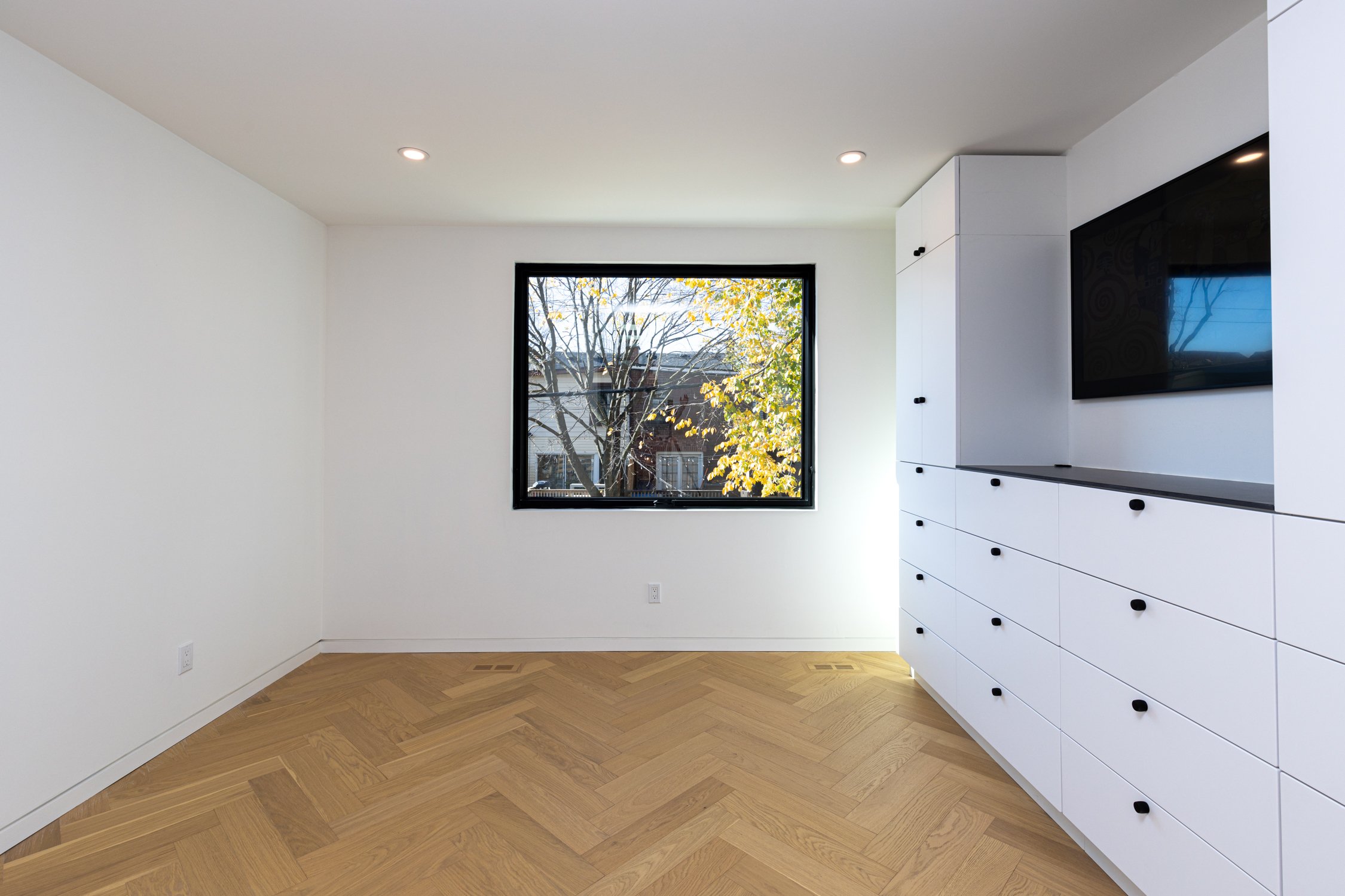 60 Jones ave - Principal BR 1.jpg