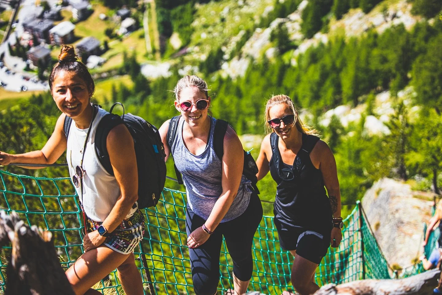 FLOW TOGETHER - GROW TOGETHER
Weekend escape mode: activated!
Our girls packed their bags, left the noise behind, and landed in the Swiss mountains for a weekend of sweat, relaxation, smiles &amp; soul connection.

From powerful workouts with @laclau