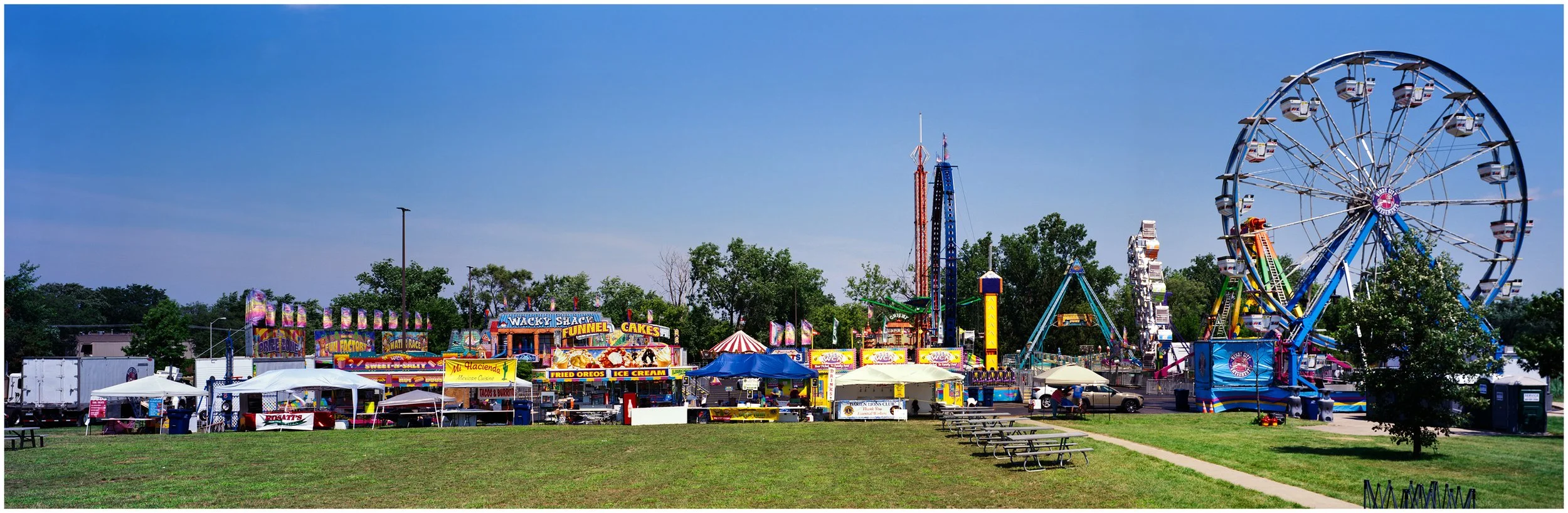 08/09/2025: Festival, Darien, IL; Shen Hao 617; Ektar 100 Film.