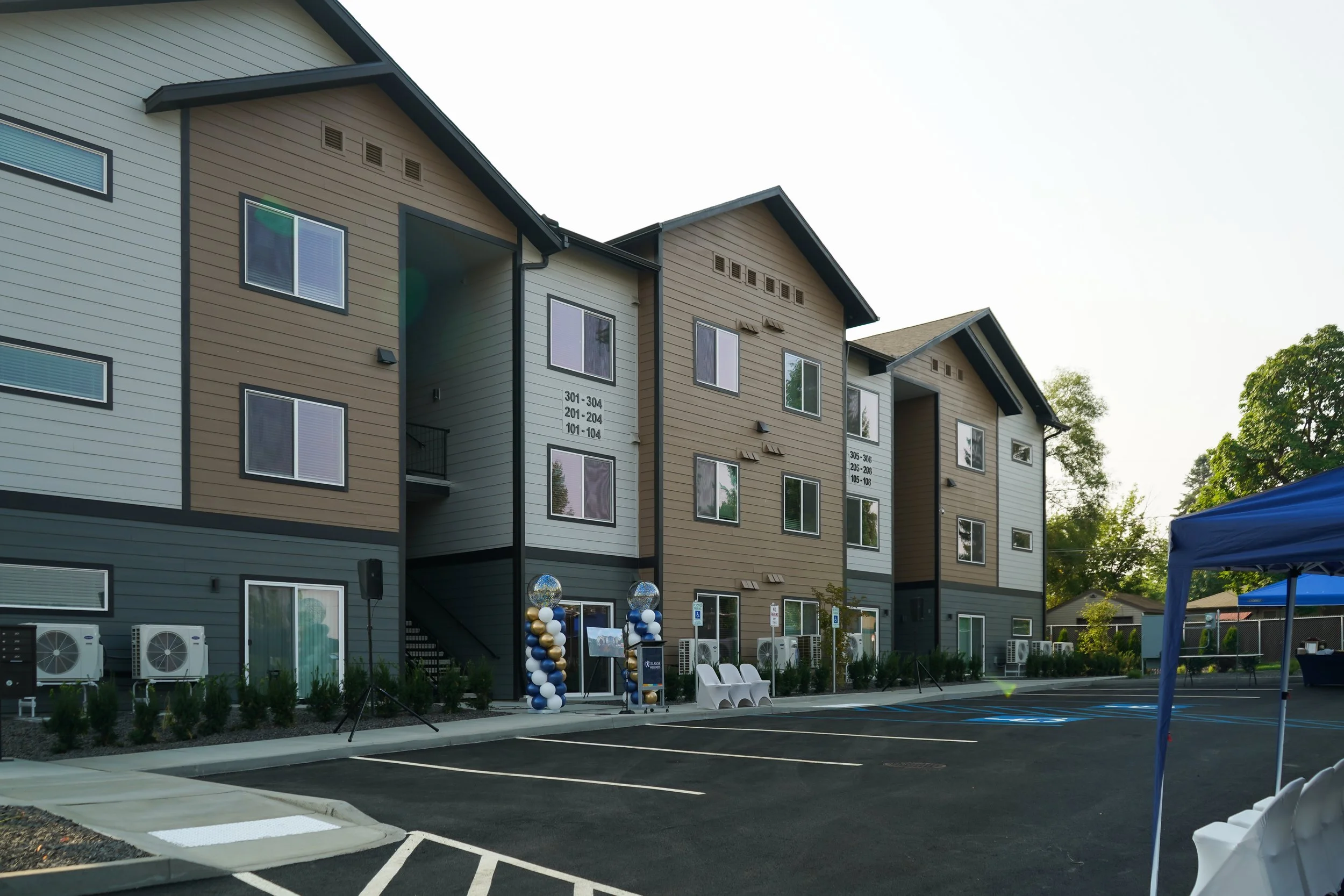 Excelsior_The Landing_Ribbon Cutting-4.jpg