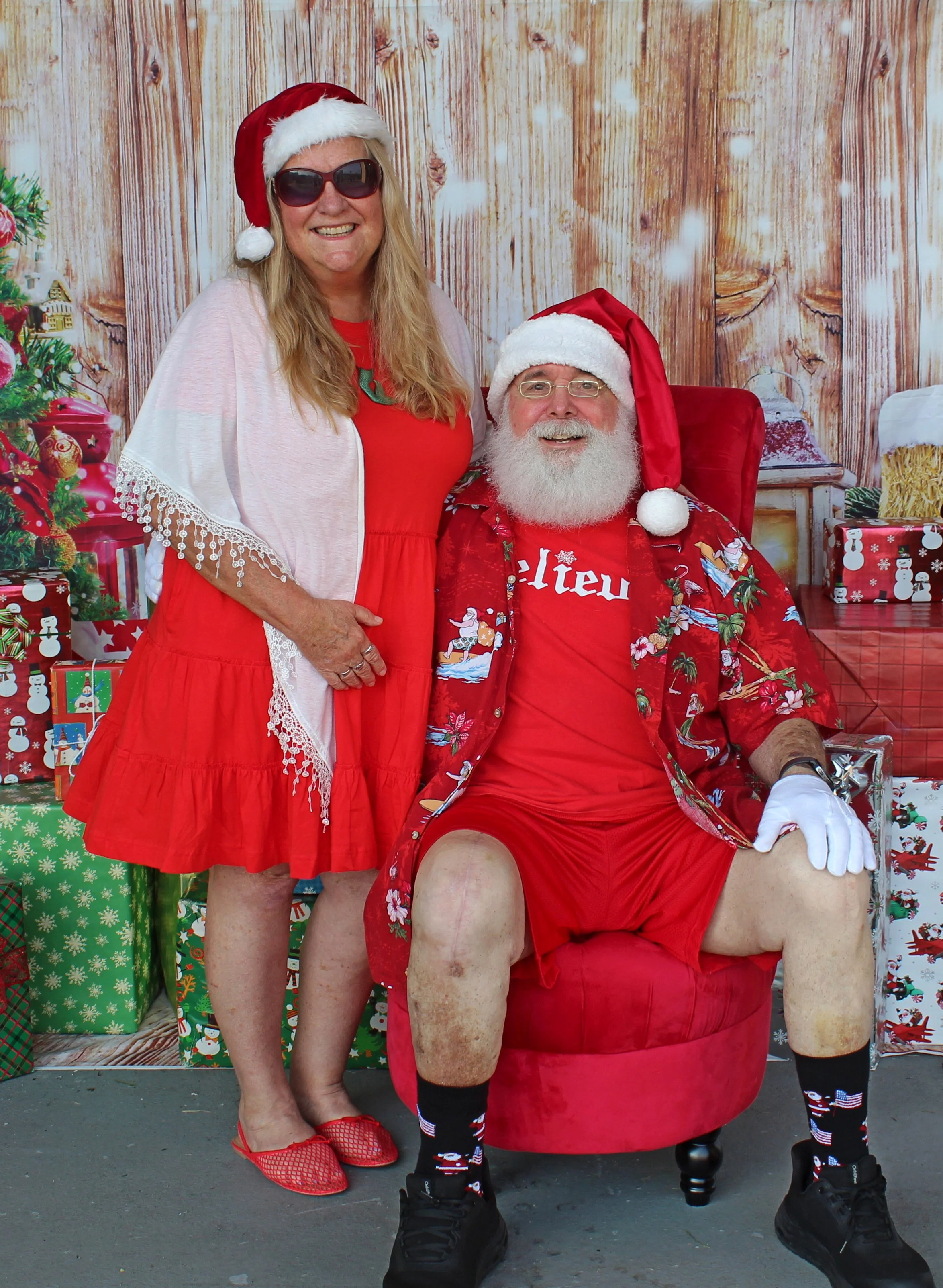 SantaandMrsClaus.jpg