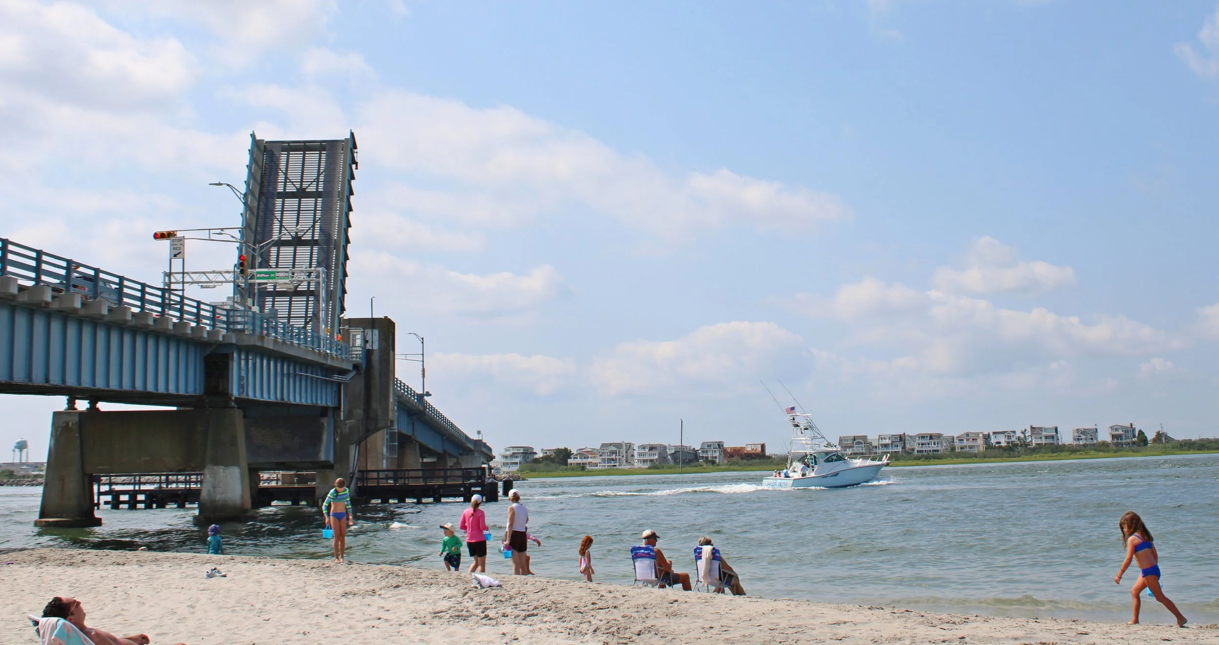 Bridge up -boat.jpg