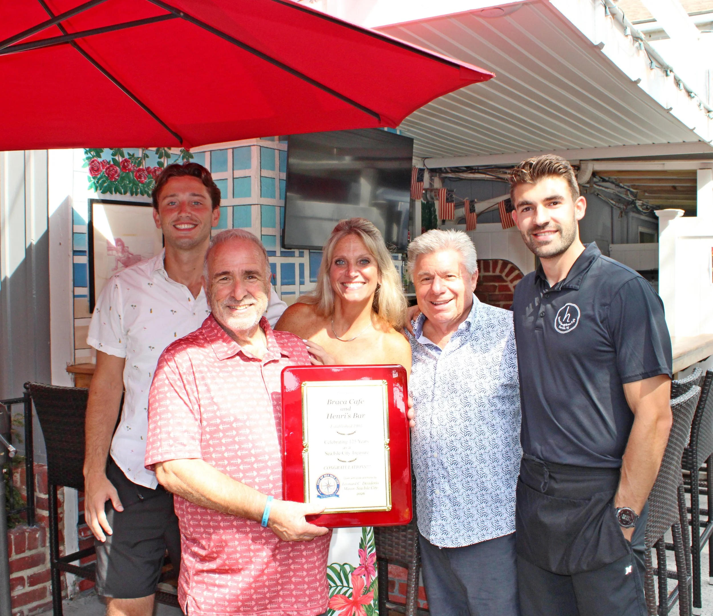 Braca125-family.jpg