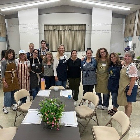 🍽️ Forward Giving in Action

On May 7, our members rolled up their sleeves and gave back by preparing and serving dinner with Shared Bread, a local program providing meals to unhoused neighbors in Redondo Beach.

From chopping and cooking to prepari