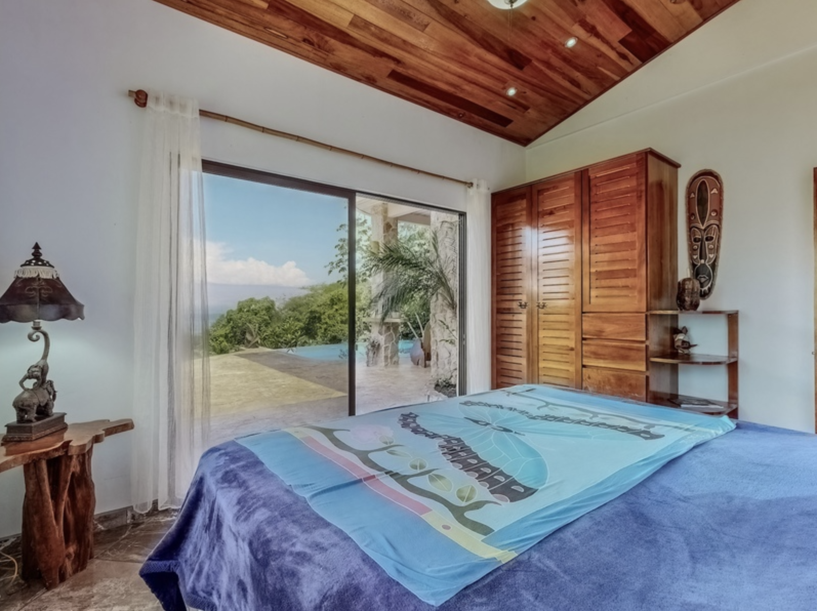 Scenic balcony with sunset views at Castillo Puesta del Sol