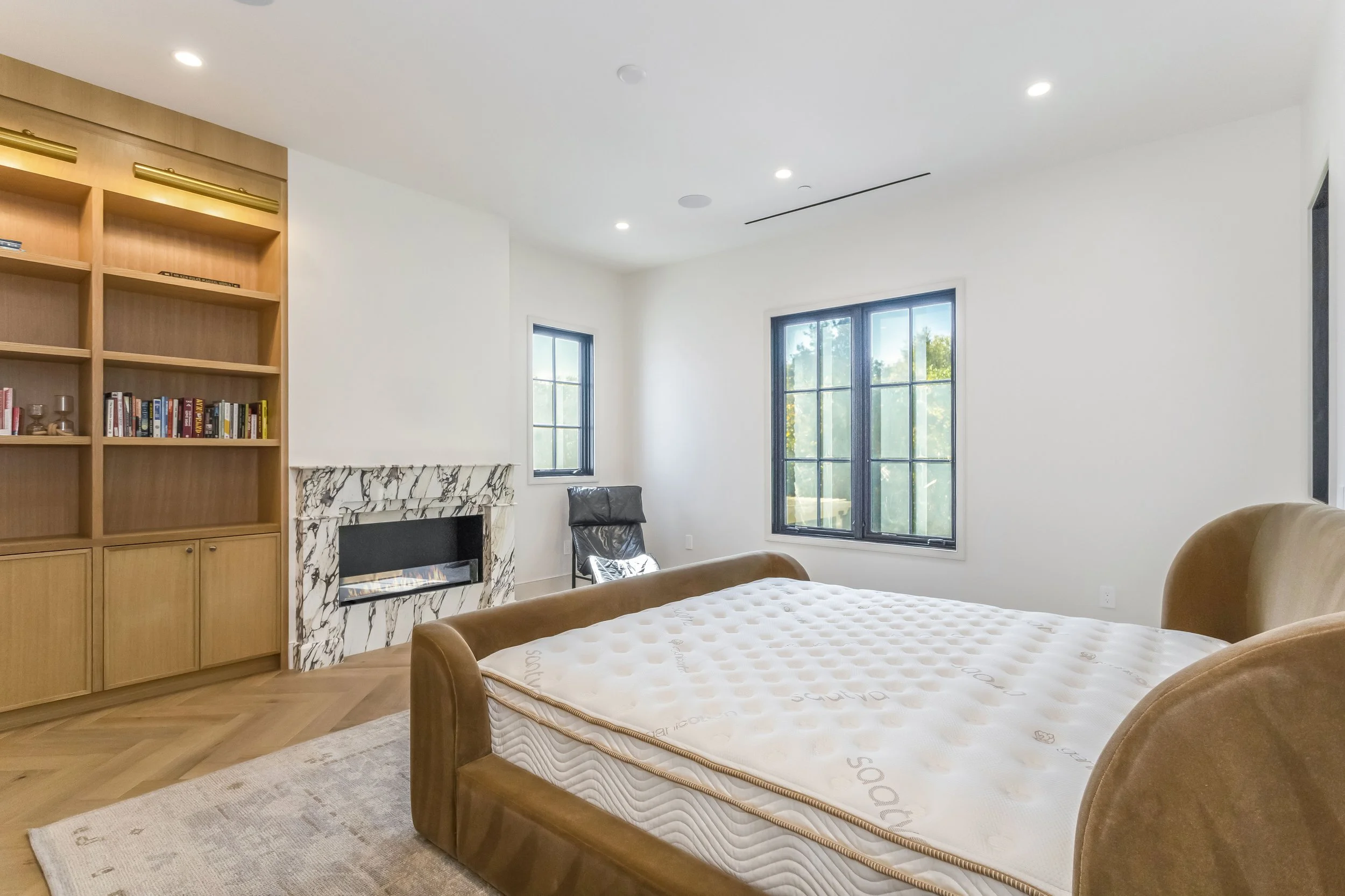 501 N Kenter Avenue - High Resolution (27).jpg