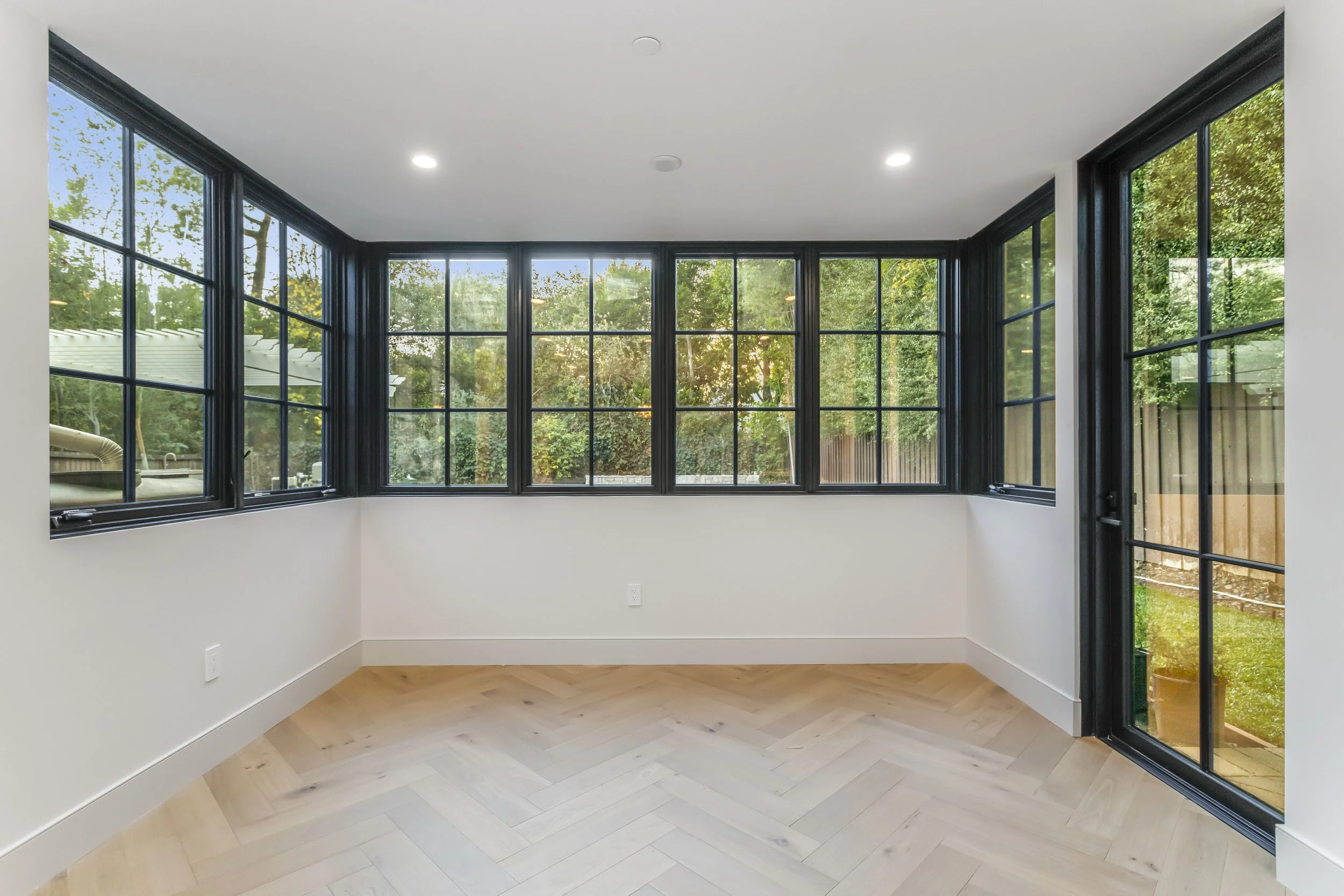 501 N Kenter Avenue - High Resolution (16).jpg