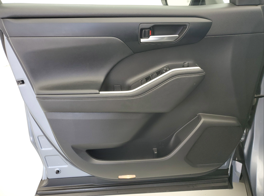 Highlnader 07 (12).png