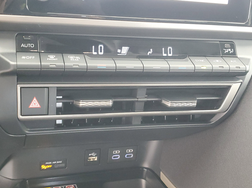 Camry 08 (15).png