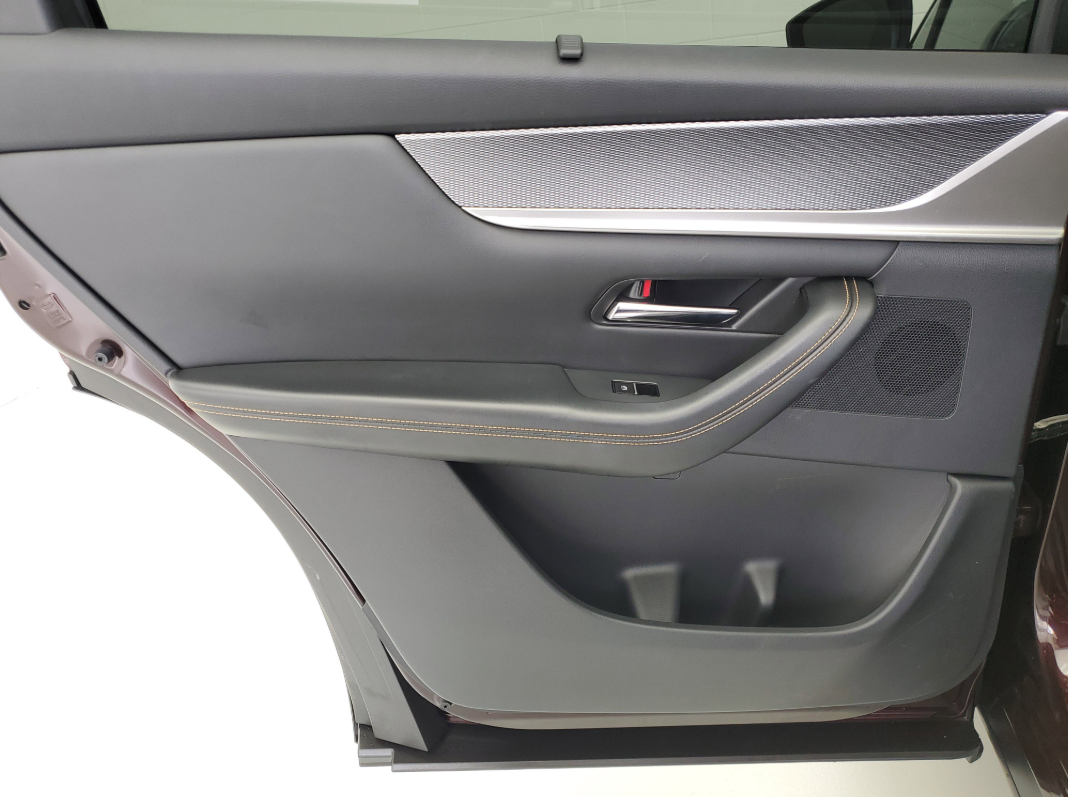 CX-90 07 (16).png