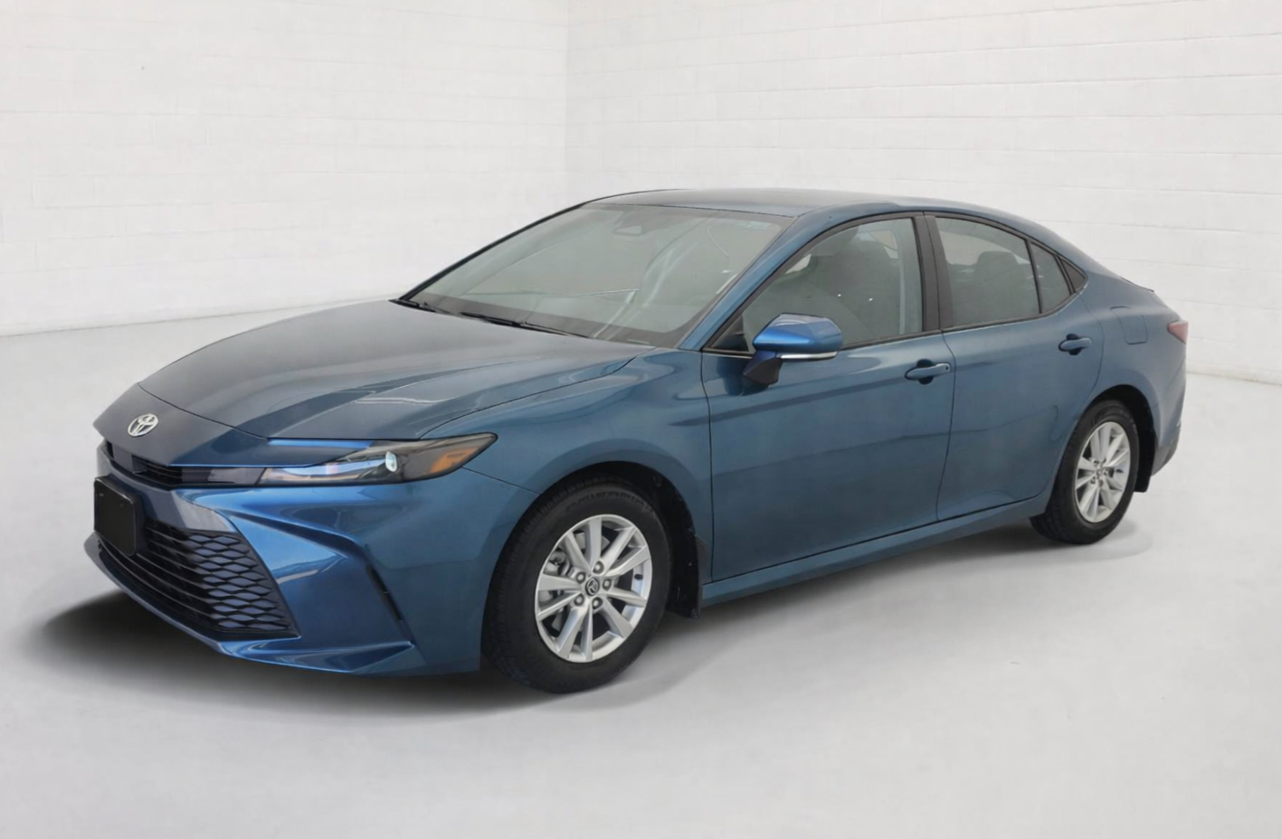 🟡[Pending!] 2025 Toyota Camry LE Hybrid, 5 Passengers Mid-Size Sedan [F155] 33,700マイル