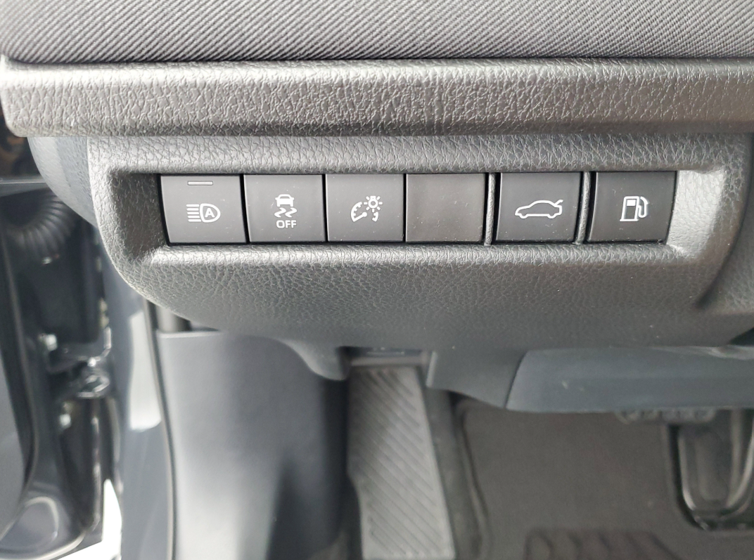 Camry 08 (18).png