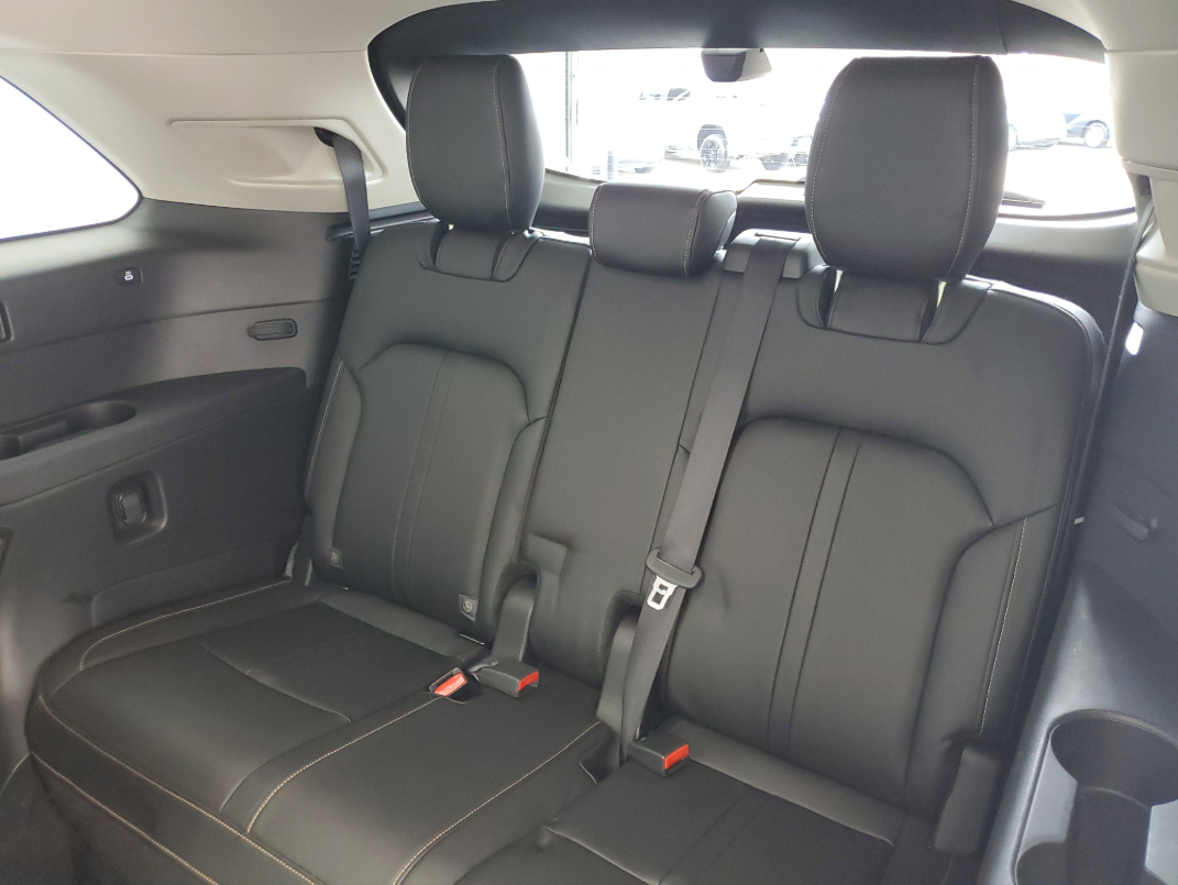 CX-90 07 (13).png