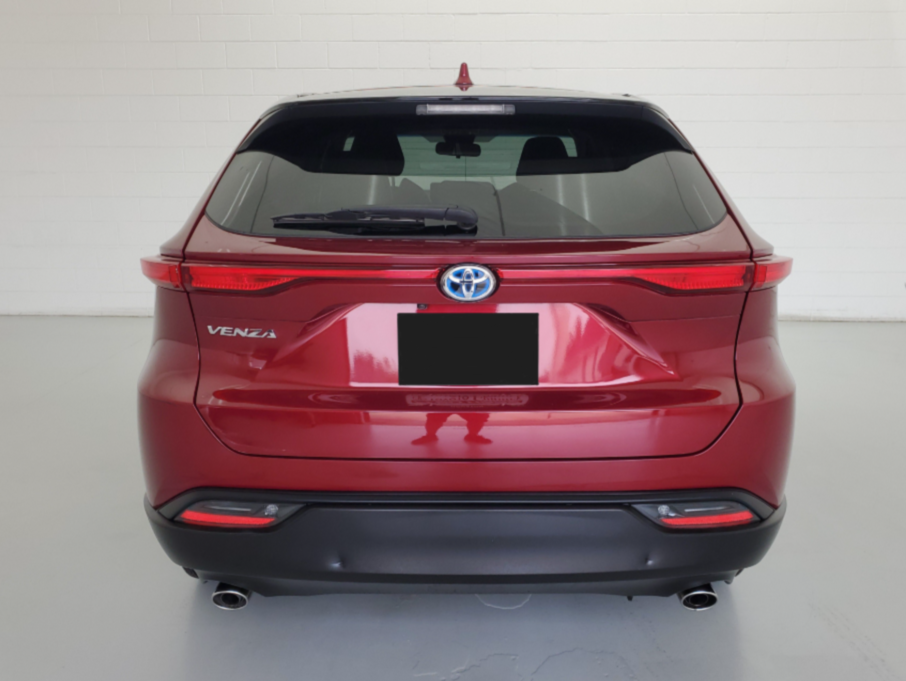 2024+Toyota+Venza+LE+%2827%29.png