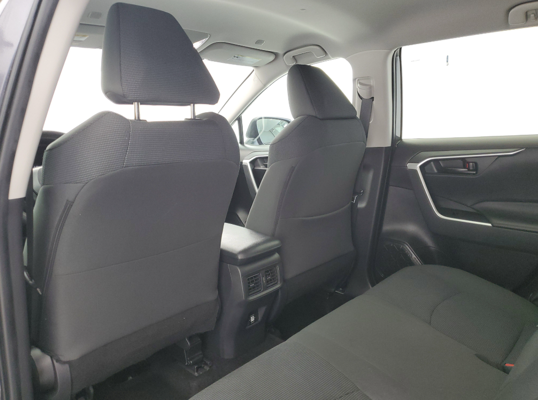 RAV4 05 (4).png